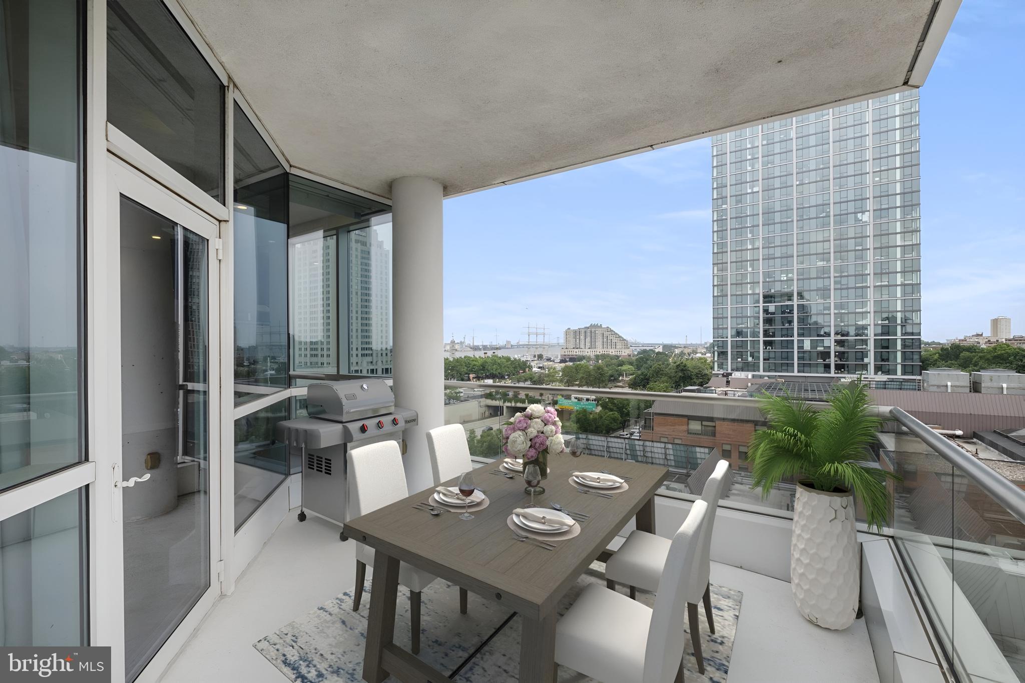 SOCIETY HILL - Residential Lease