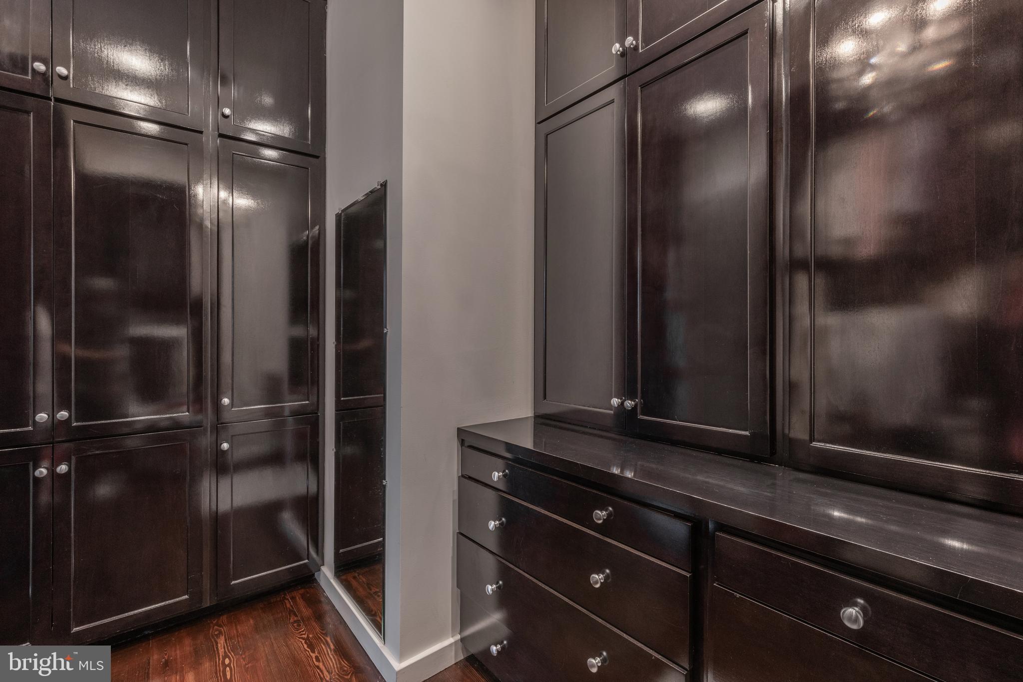 SOCIETY HILL - Residential Lease