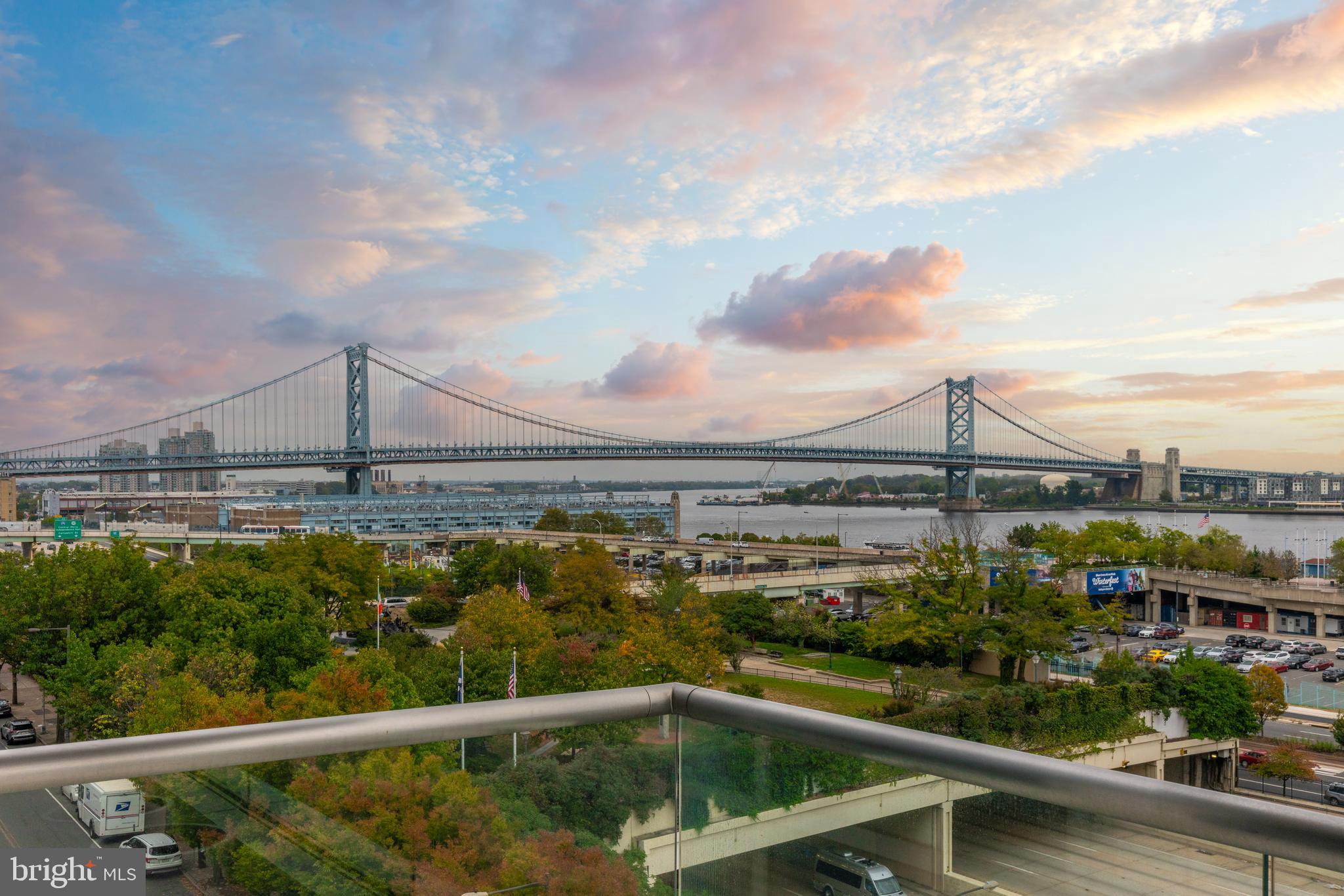 SOCIETY HILL - Residential Lease