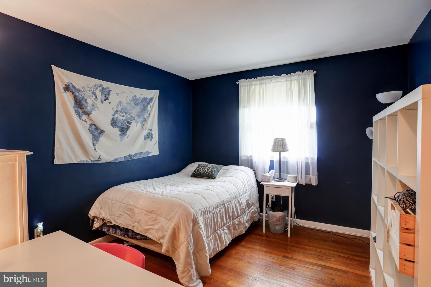 QUAKER HILLS - Residential