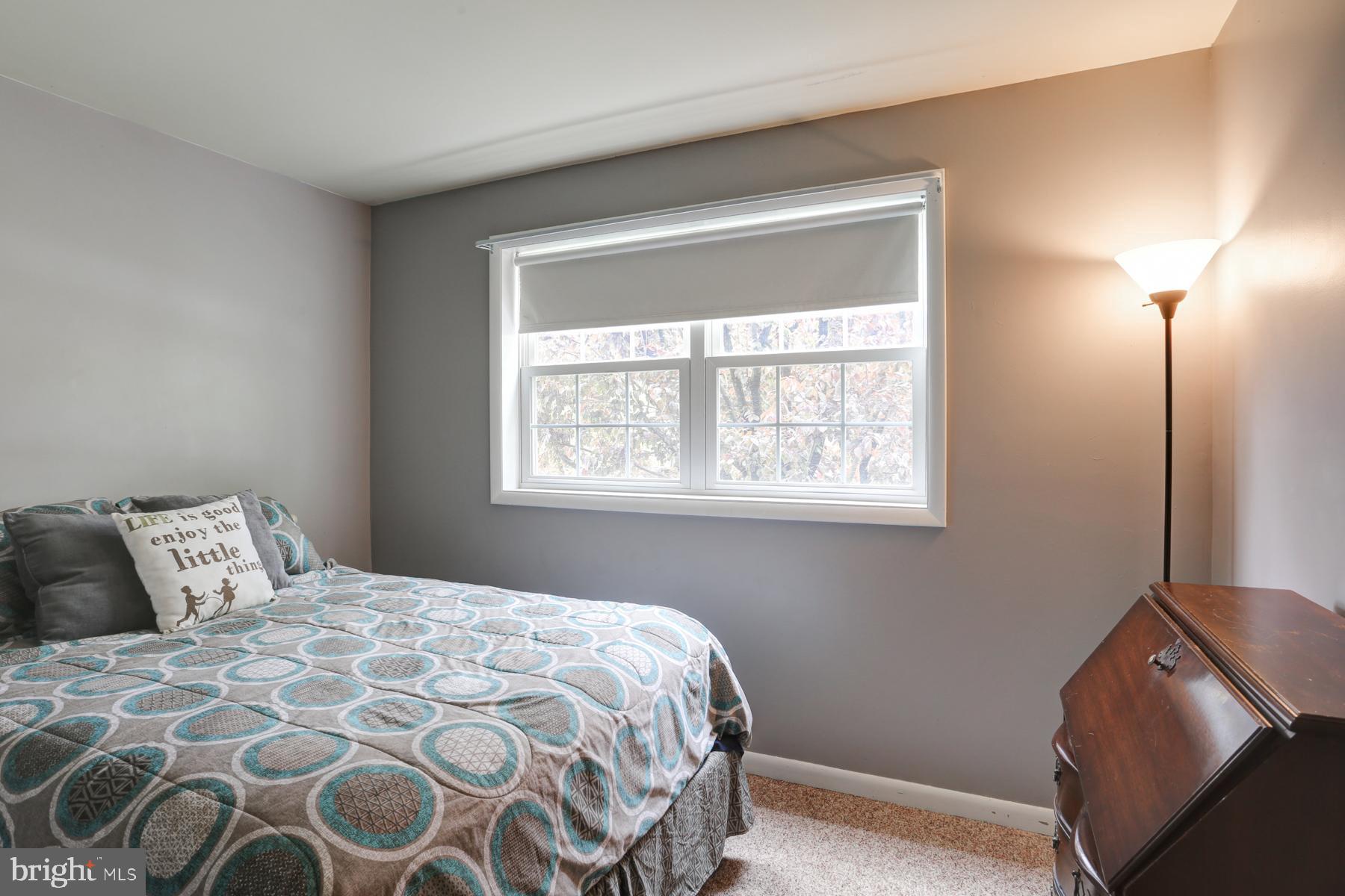 QUAKER HILLS - Residential