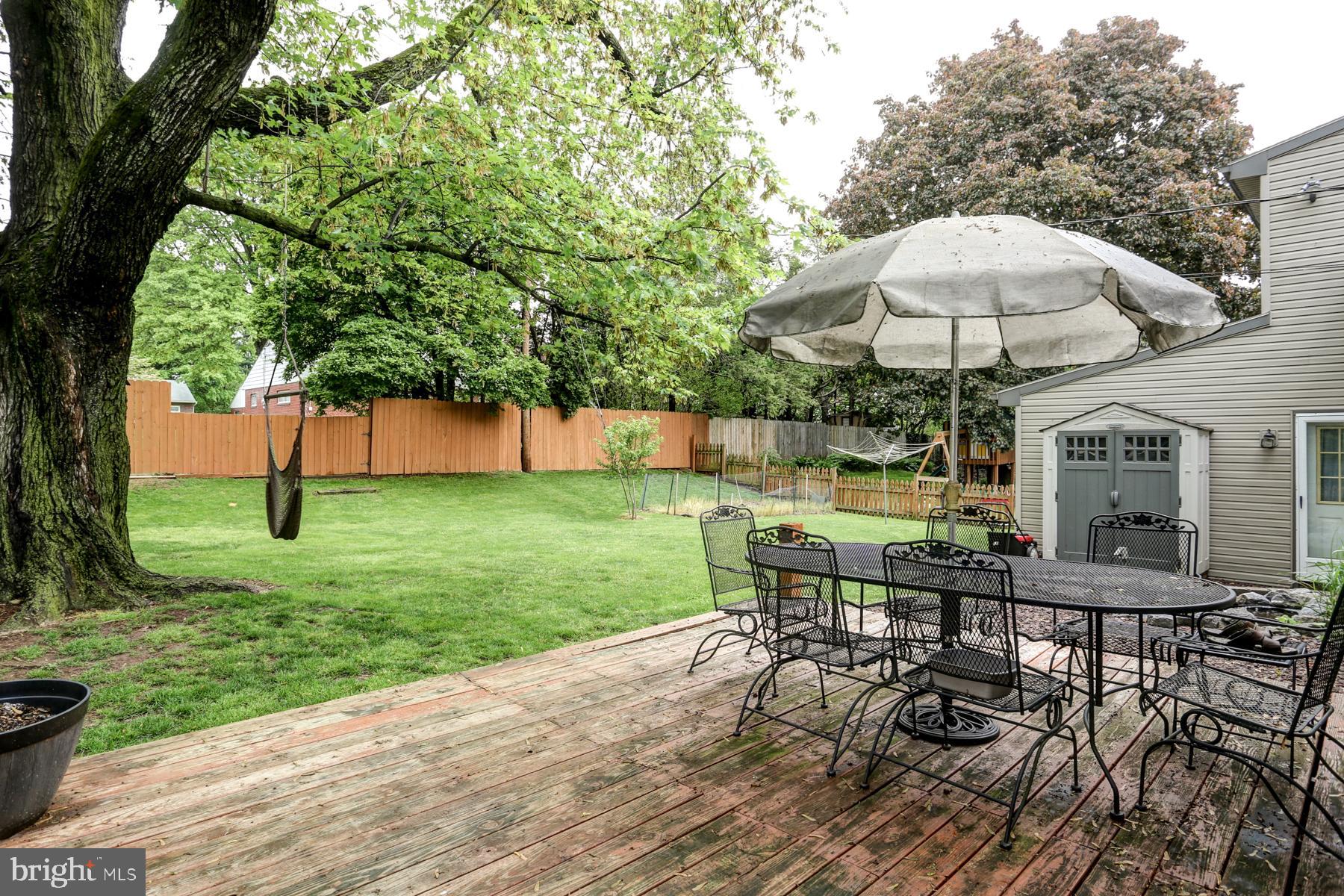 QUAKER HILLS - Residential