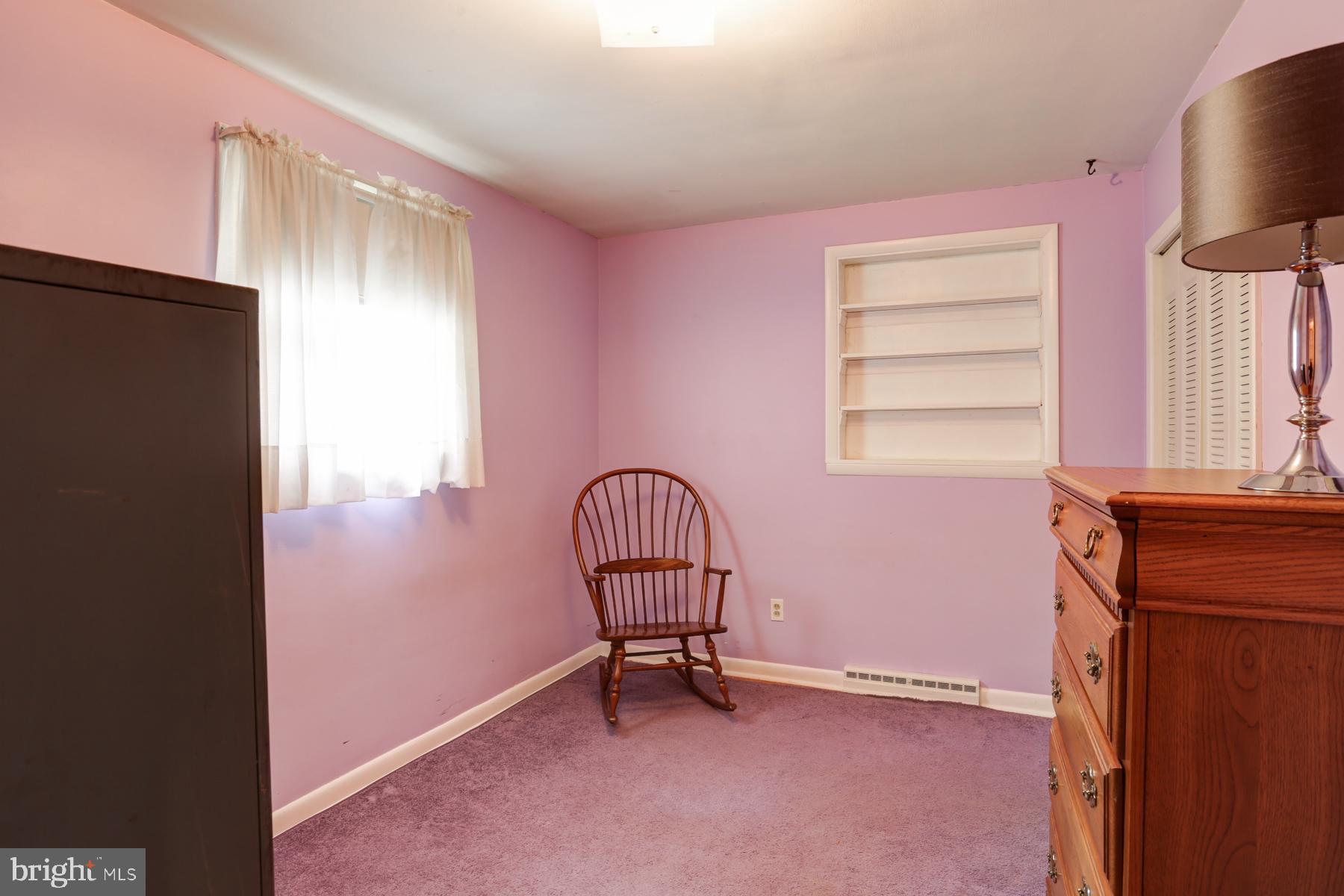 QUAKER HILLS - Residential