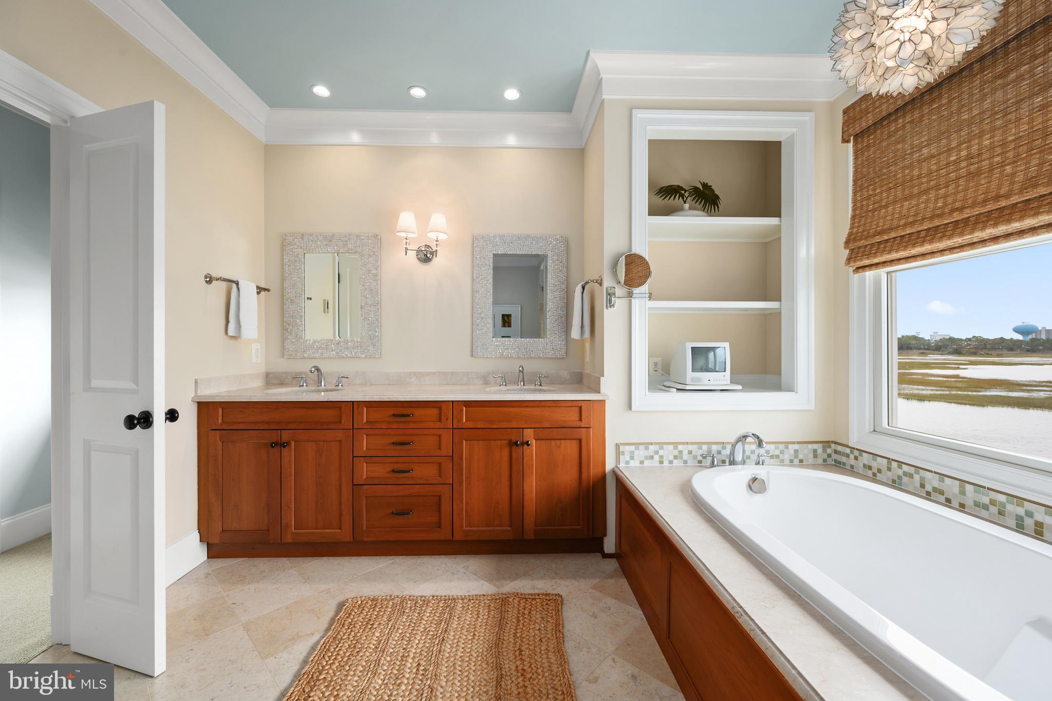 CAINE KEYS II EXT - Residential