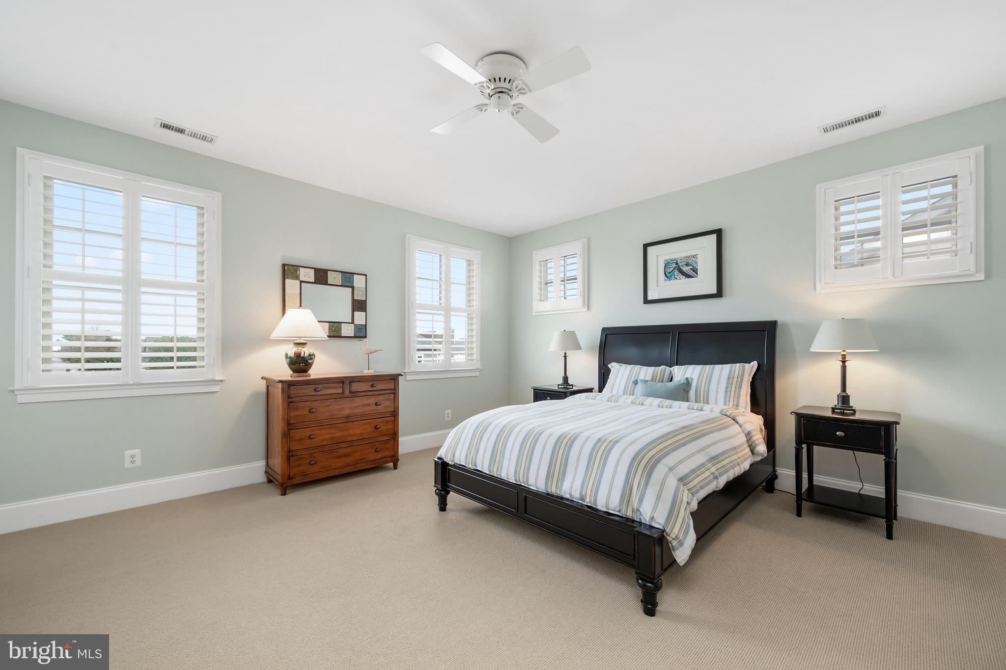 CAINE KEYS II EXT - Residential