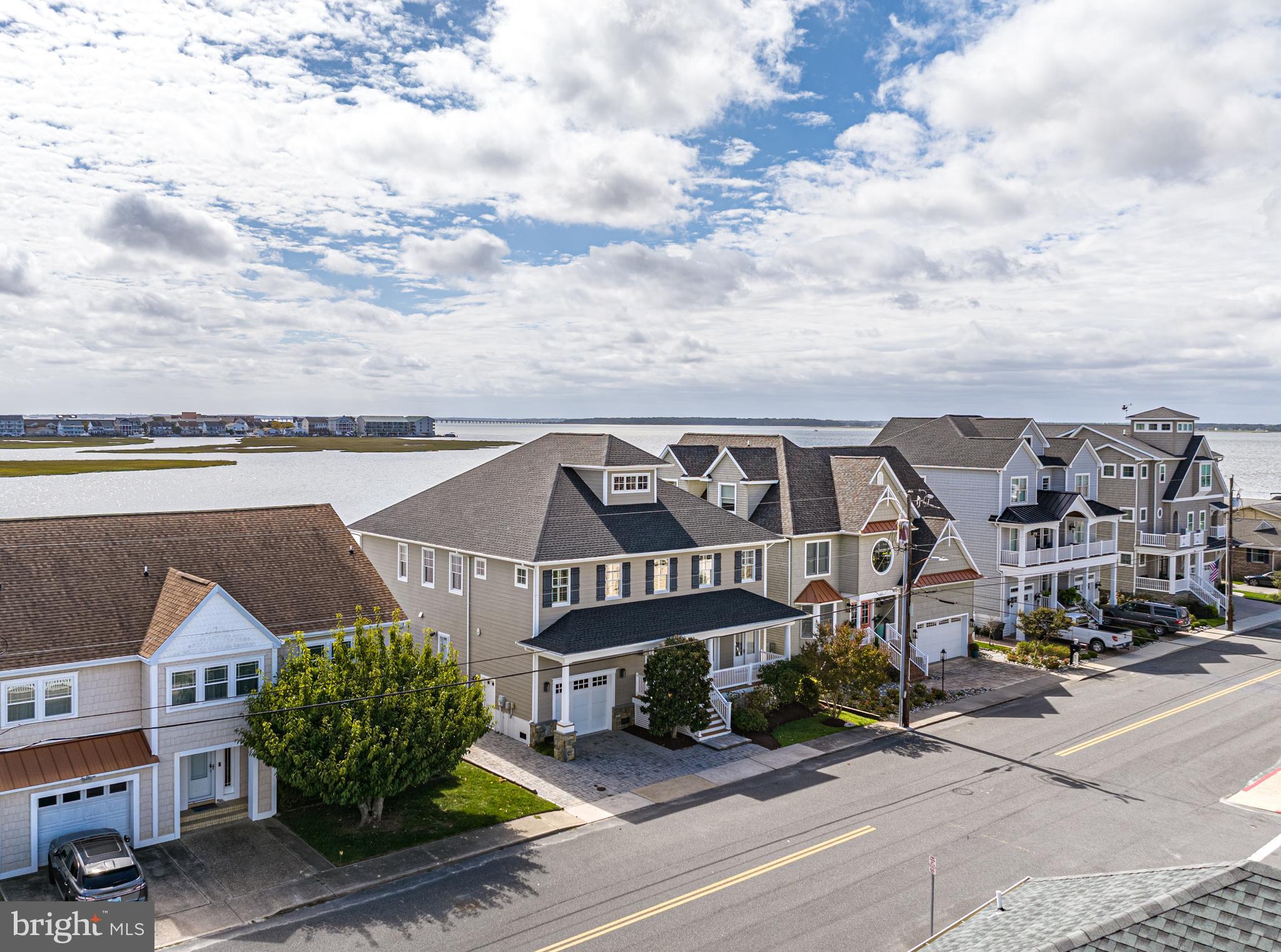 CAINE KEYS II EXT - Residential