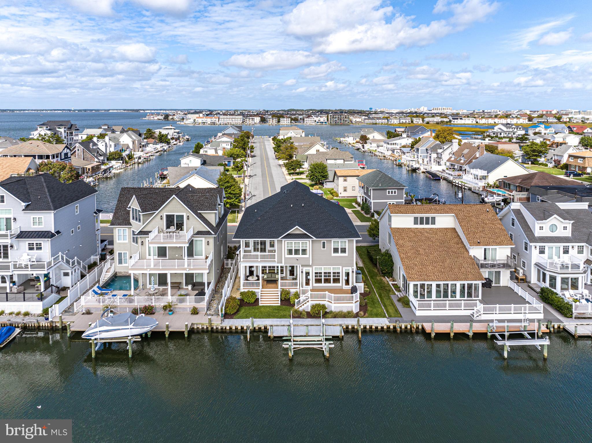 CAINE KEYS II EXT - Residential