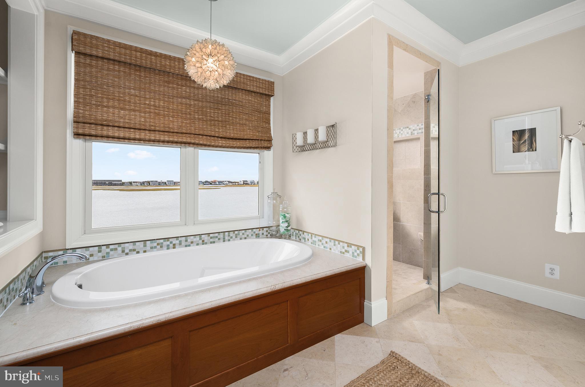 CAINE KEYS II EXT - Residential