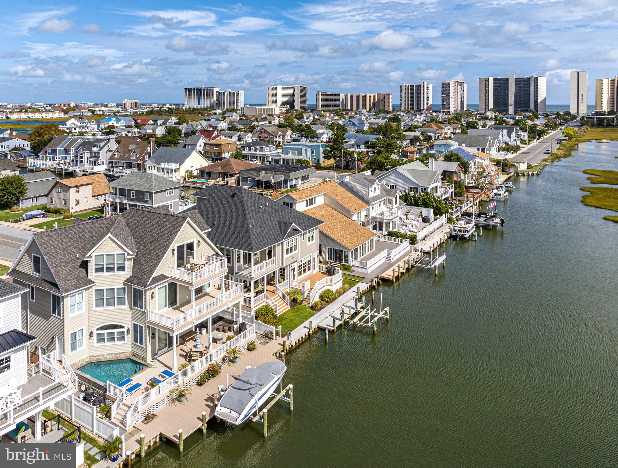 CAINE KEYS II EXT - Residential