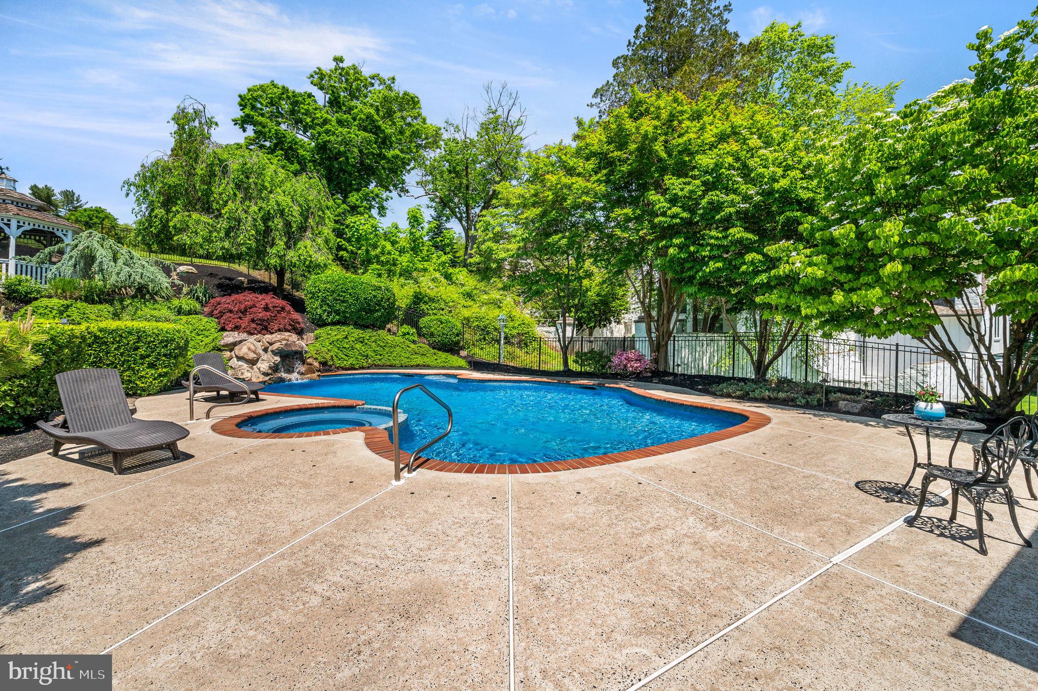 GULPH CREEK - Residential