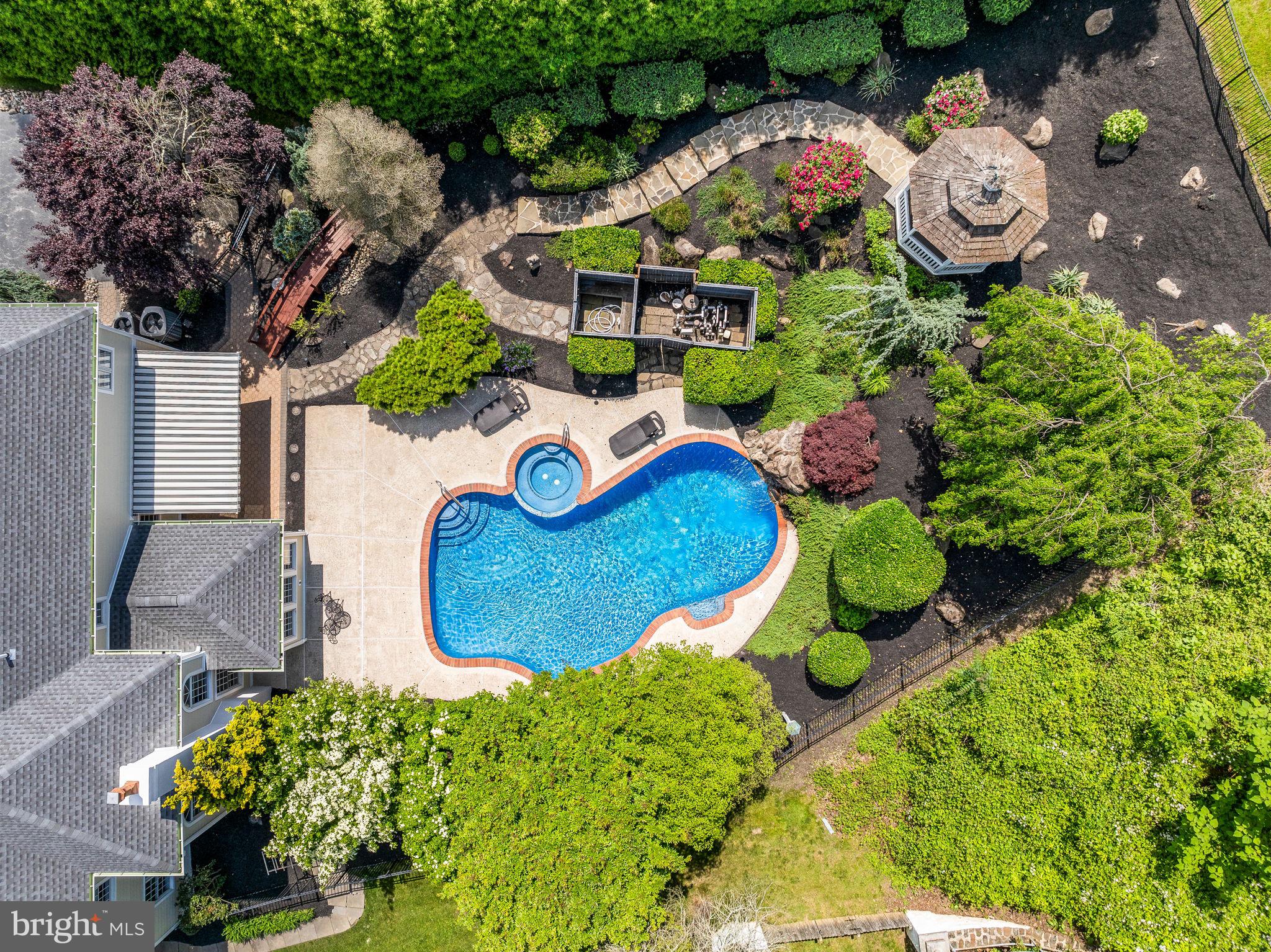 GULPH CREEK - Residential