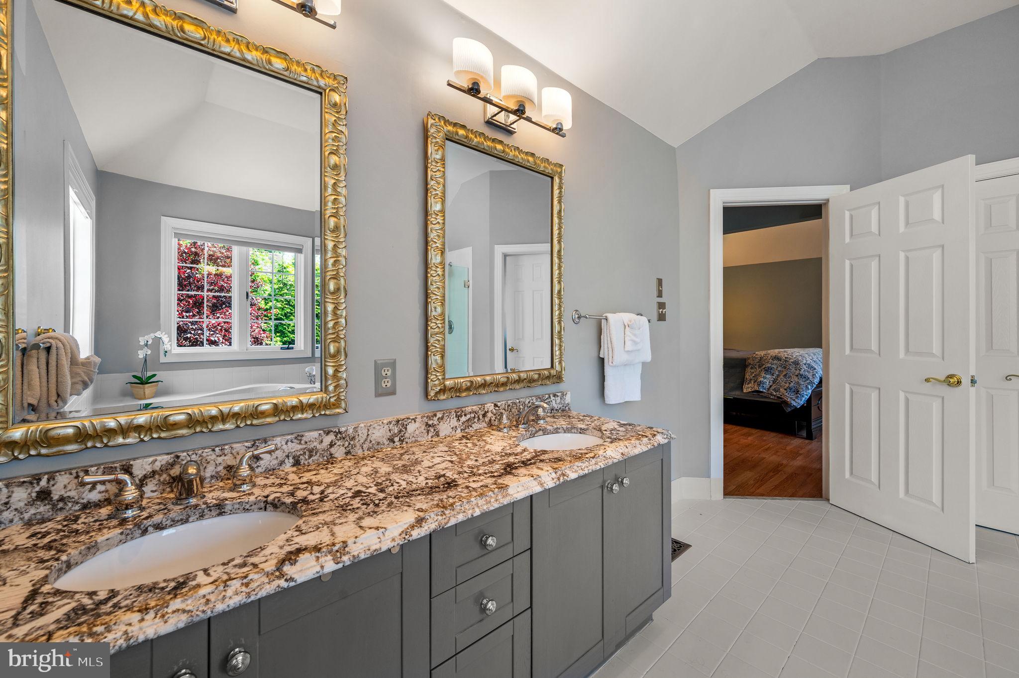 GULPH CREEK - Residential