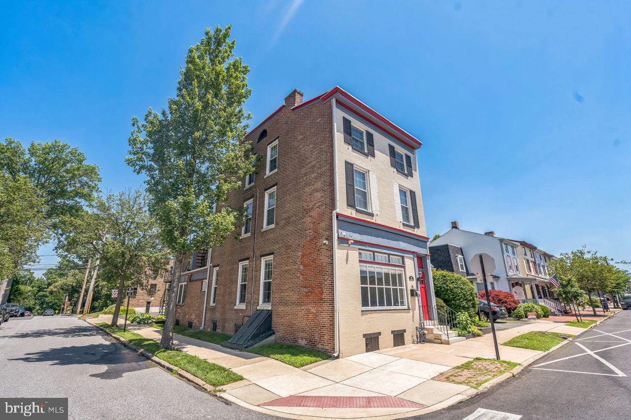 Welcome to an exceptional opportunity in the highly sought-after Media Borough! This versatile commercial property offers a rare combination of functionality, convenience, and location — complete with 15 private parking spaces, a true luxury in the borough.
The first floor is thoughtfully configured to support a variety of business needs, featuring:
Multiple private office spaces
A welcoming reception area
A spacious conference room
Two powder rooms
Several dedicated storage, copy, and file areas
Four exterior exits, including two at grade for easy accessibility
The second floor enhances operational flexibility with:
A full kitchen
Two additional office spaces
Ample storage
A full restroom
Adding to the property’s value is the third floor, which includes a 1-bedroom, 1-bath apartment — ideal for live/work arrangements, staff accommodations, or additional rental income.
Whether you're expanding your business, investing in a prime location, or seeking a mixed-use opportunity, this property delivers unmatched potential in a vibrant community with easy aceess to public transportation and high ways.