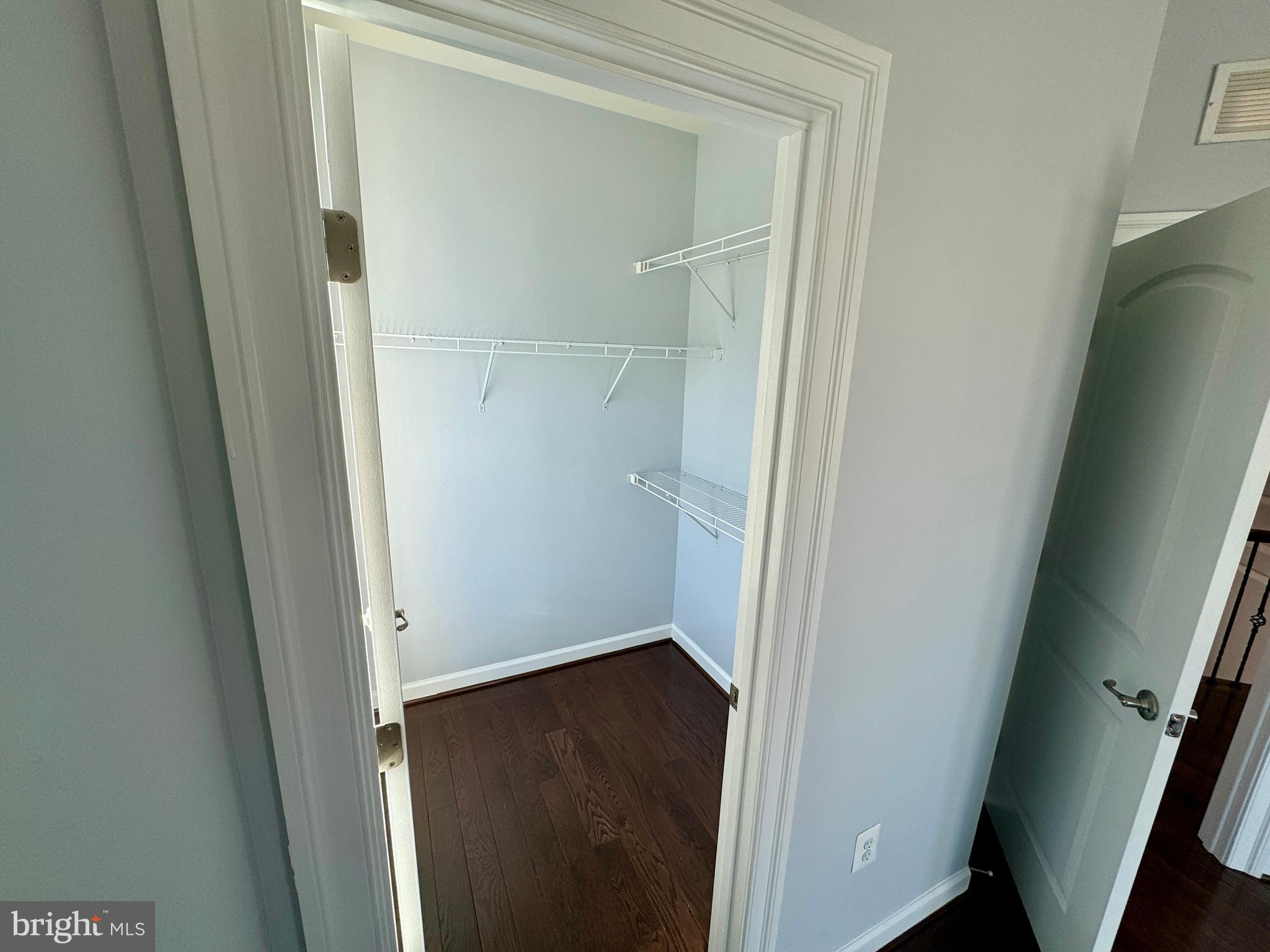 AVONLEA - Residential Lease