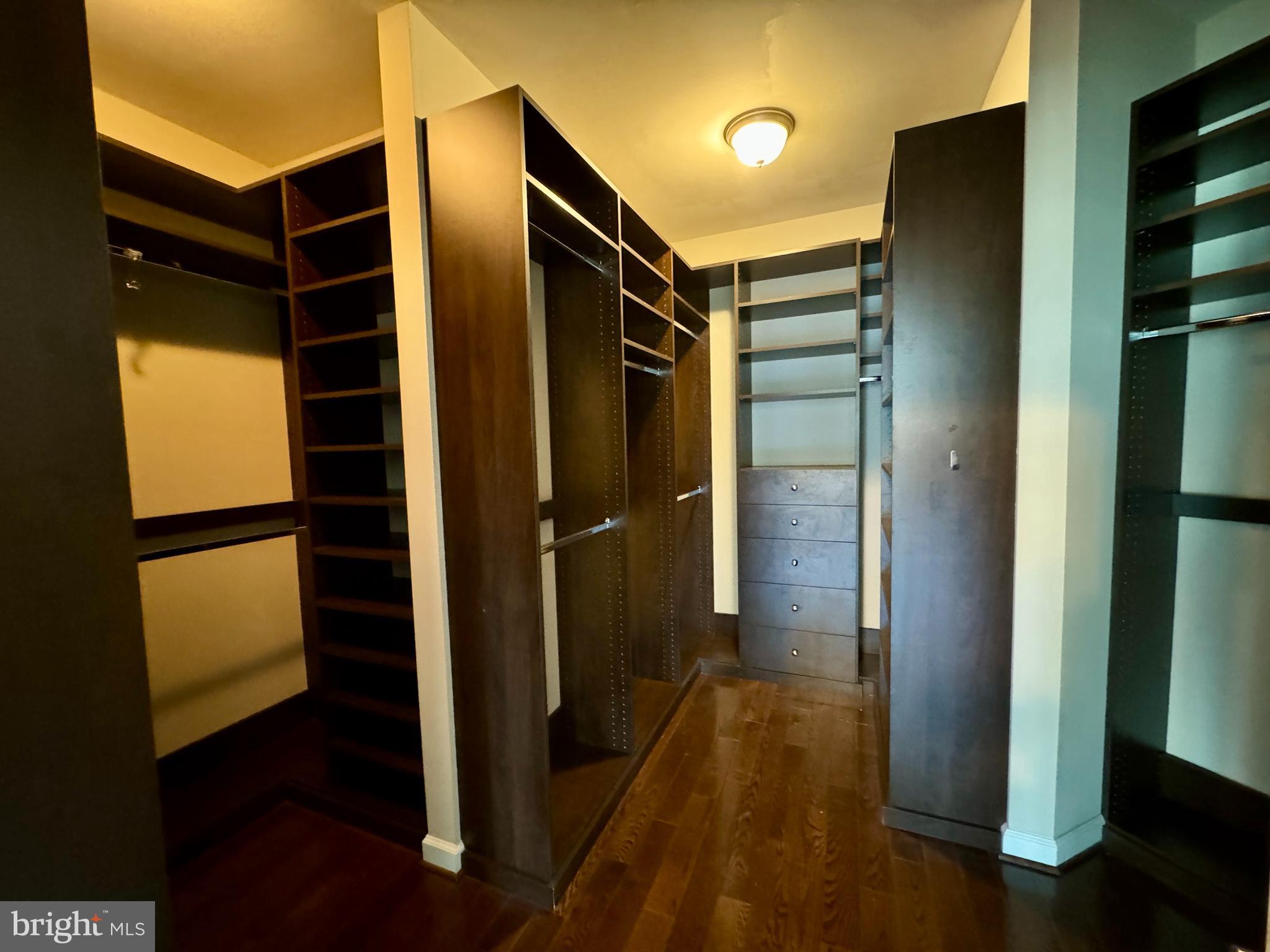 AVONLEA - Residential Lease