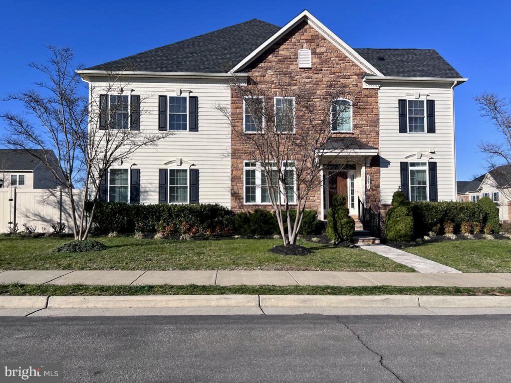 AVONLEA - Residential Lease