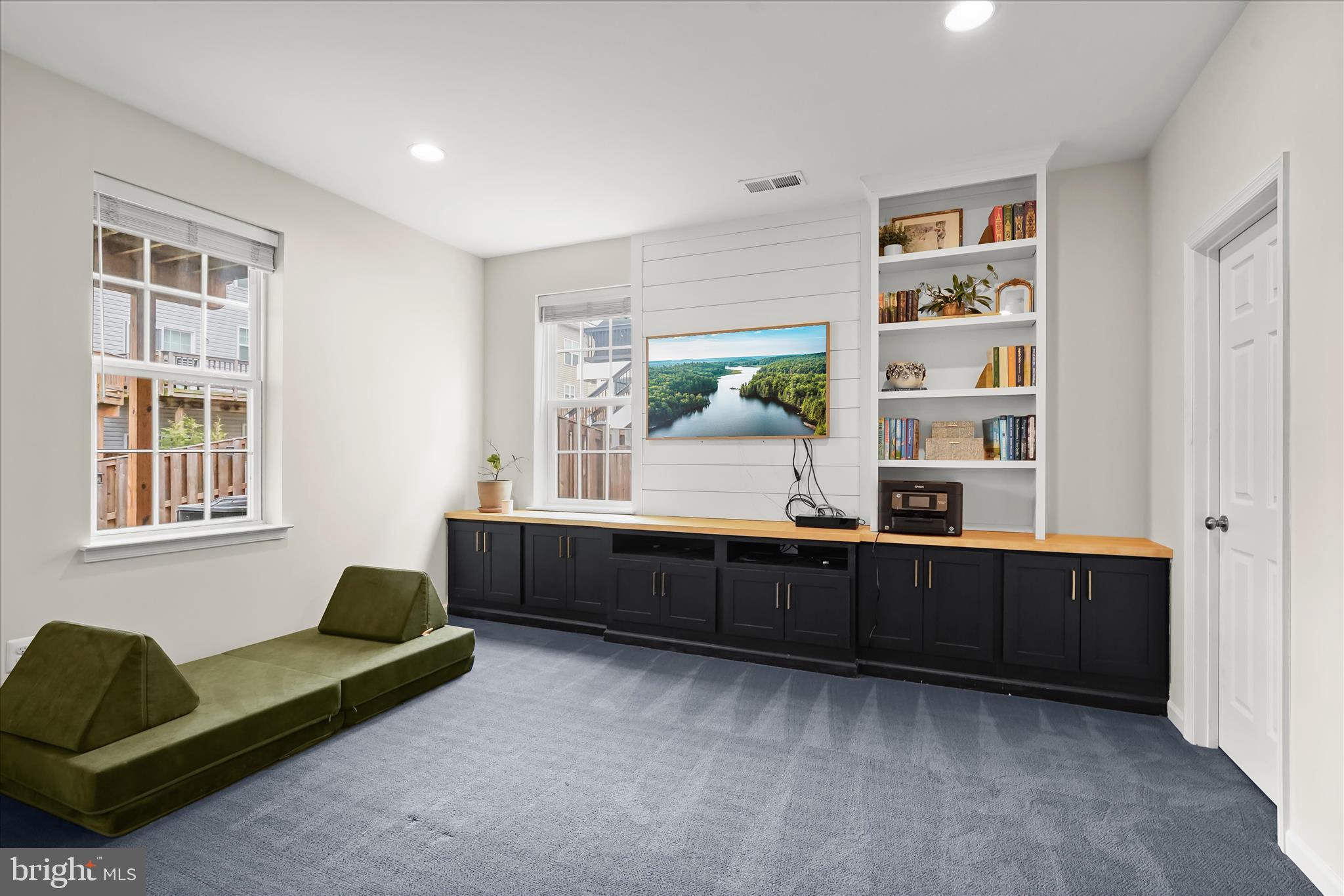 MAYFAIR - Residential