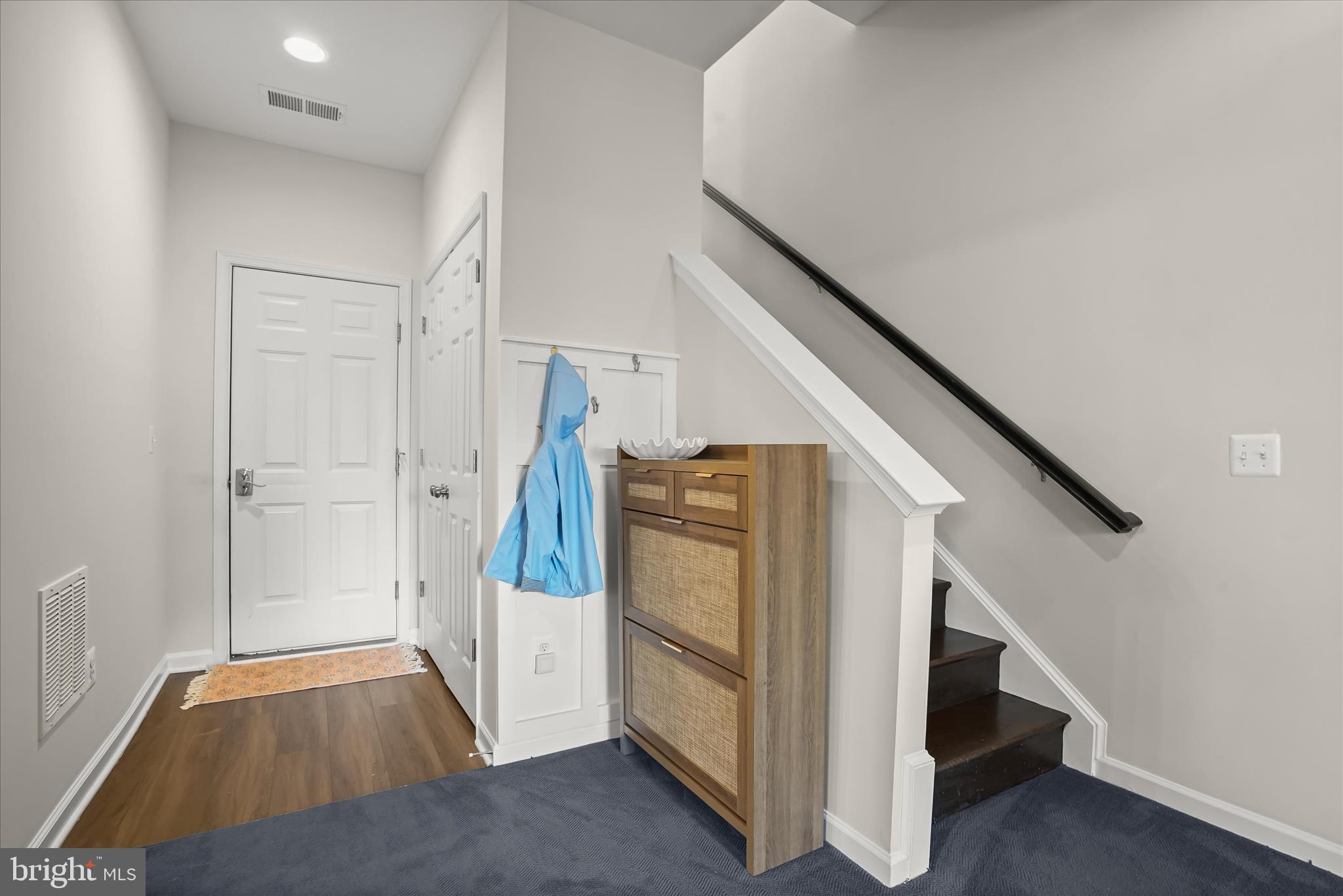 MAYFAIR - Residential