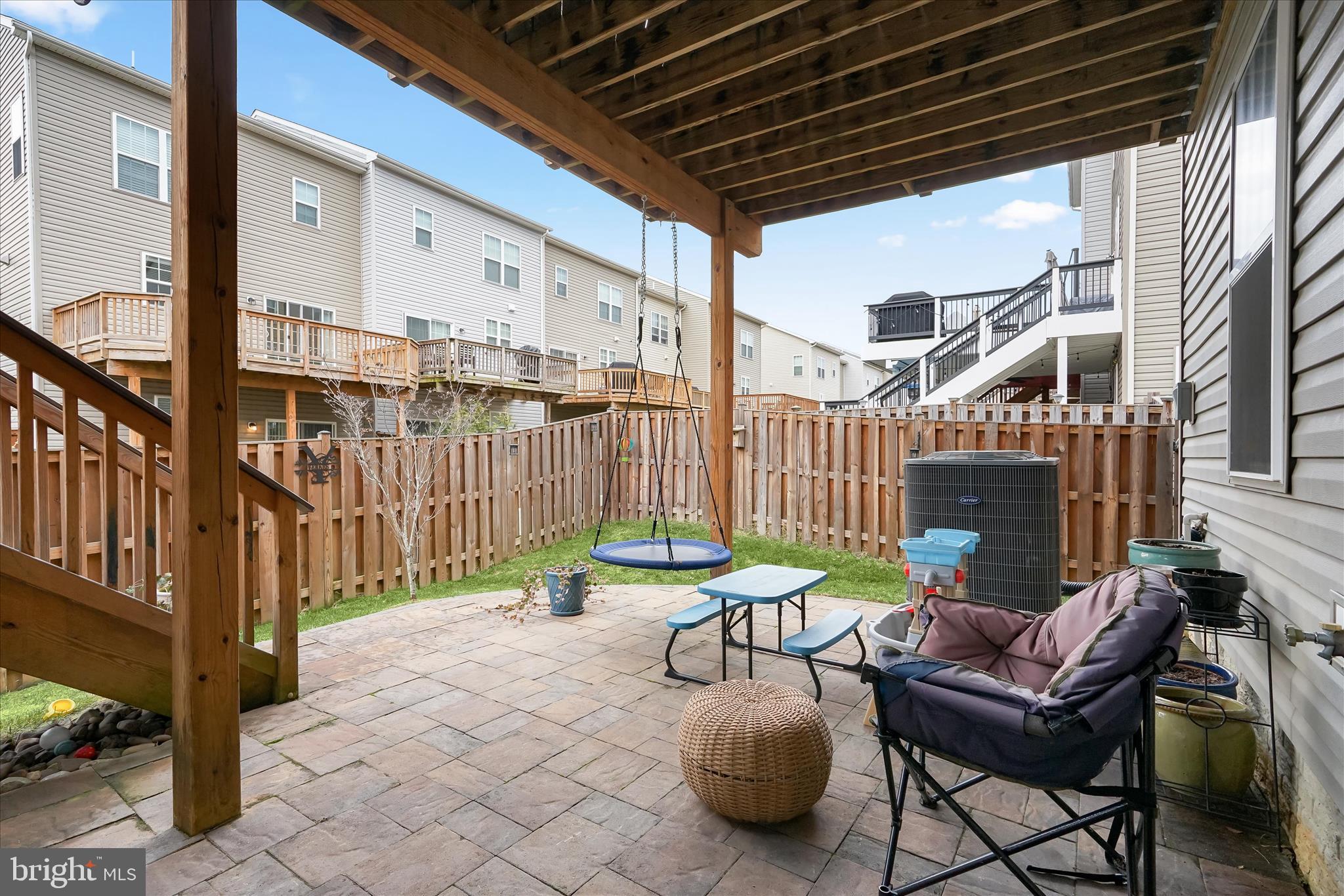 MAYFAIR - Residential