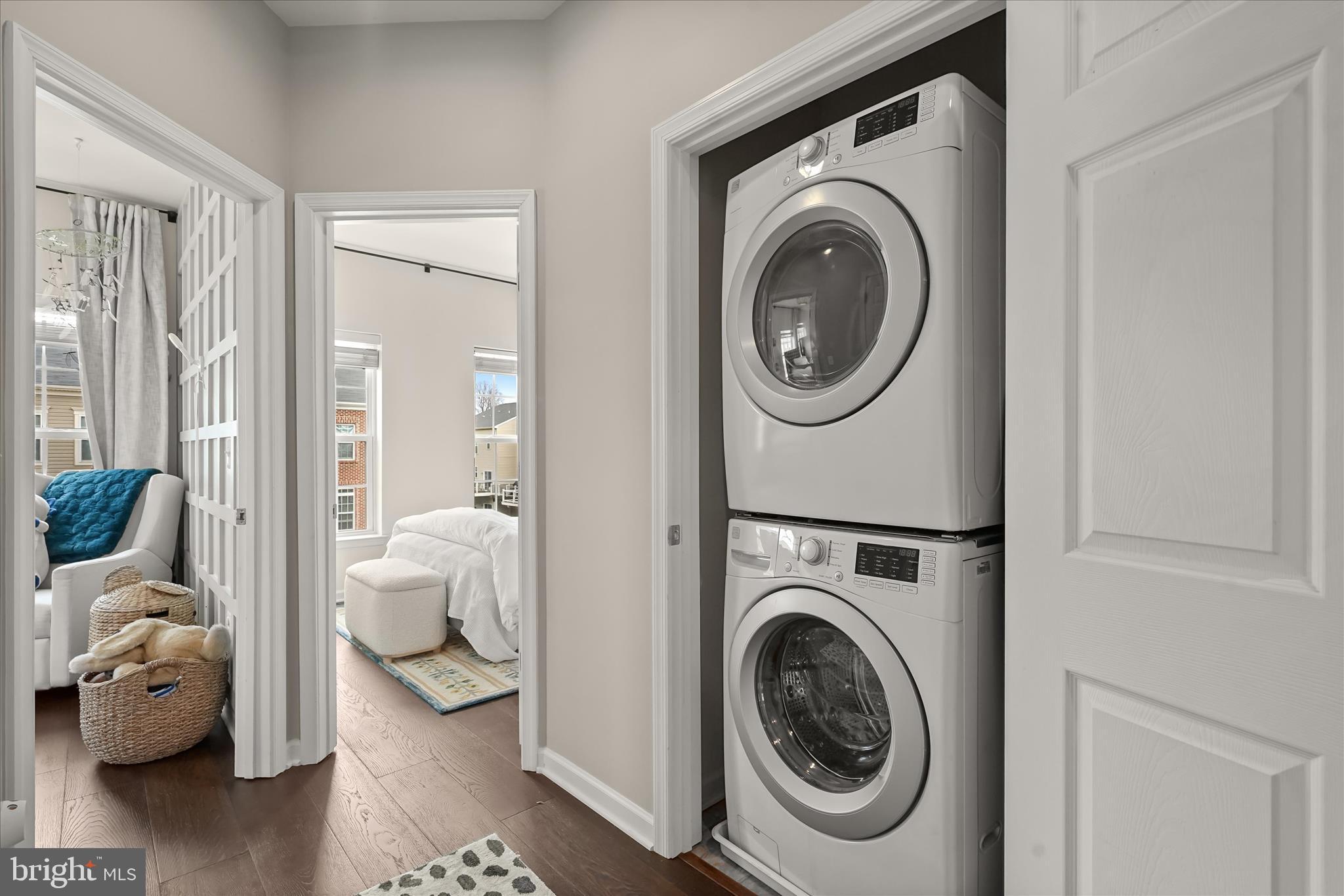 MAYFAIR - Residential