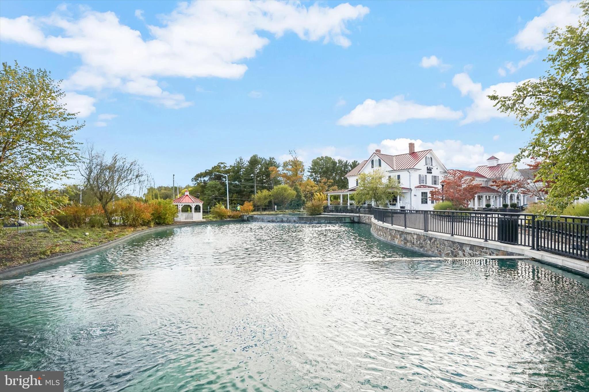 MAYFAIR - Residential