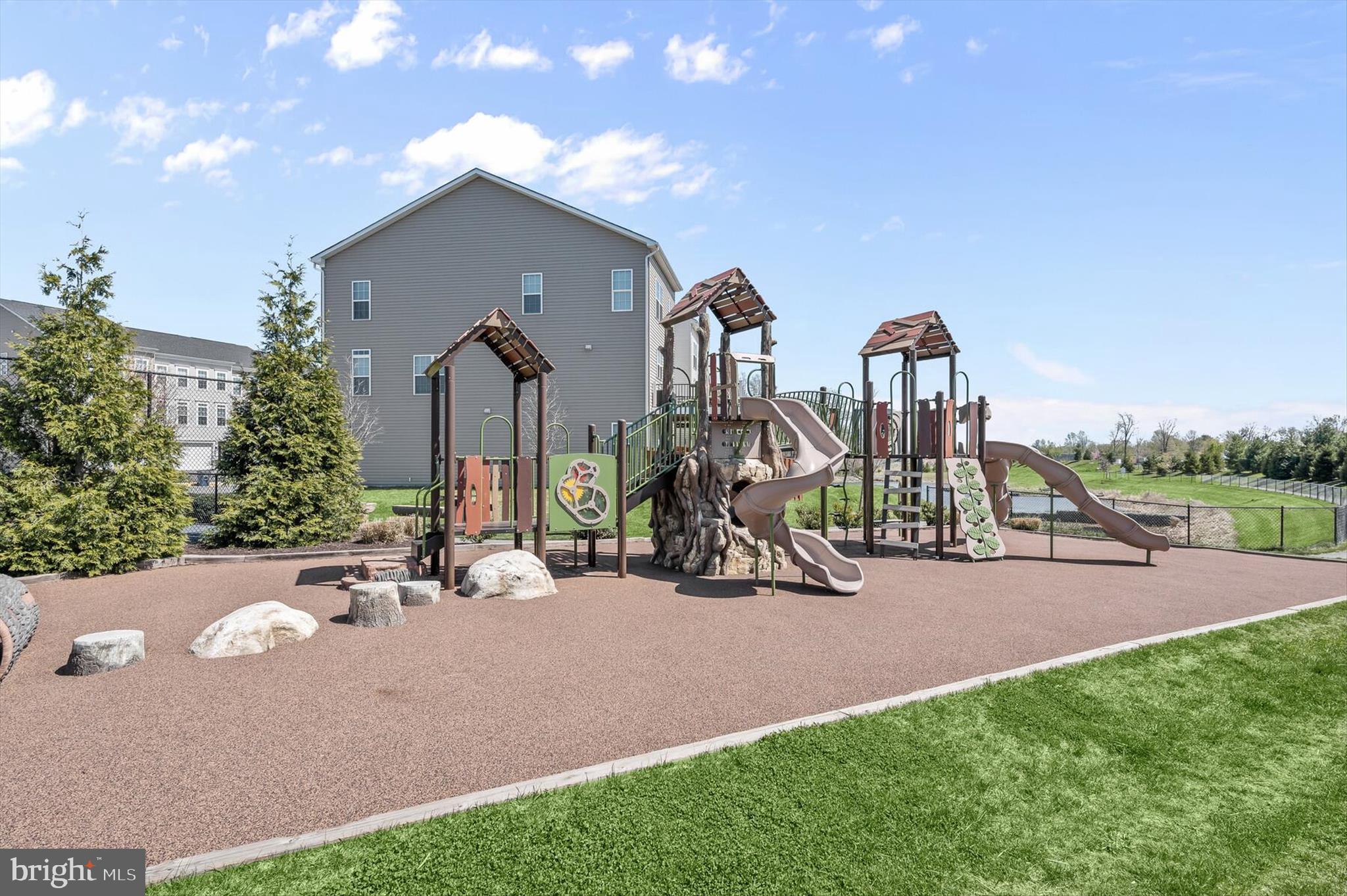 MAYFAIR - Residential