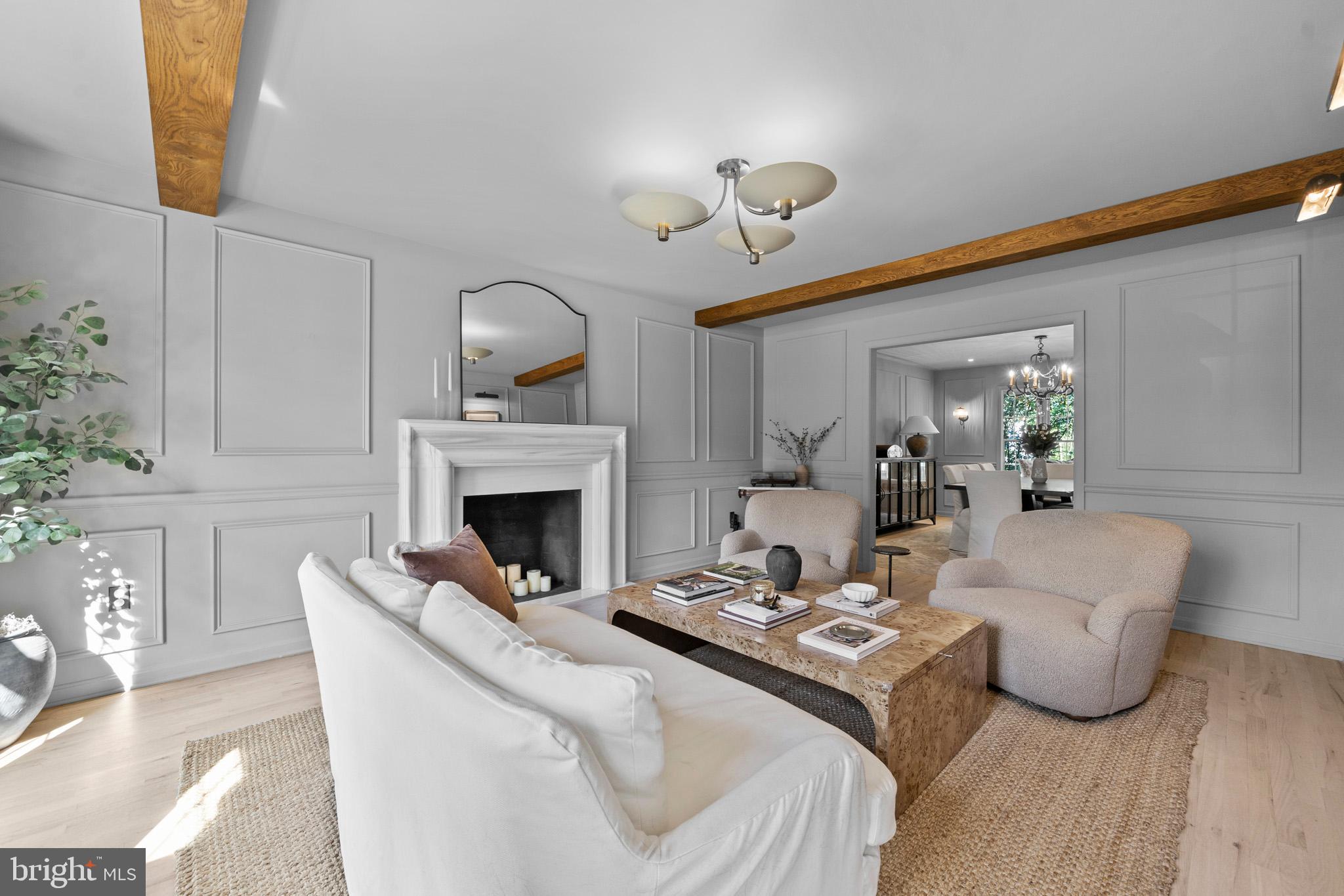 KINGS MANOR SCOTTS - Residential