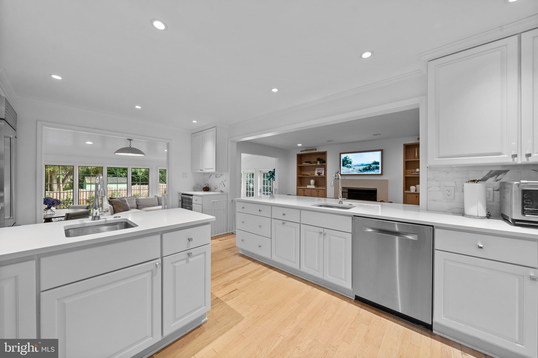 KINGS MANOR SCOTTS - Residential