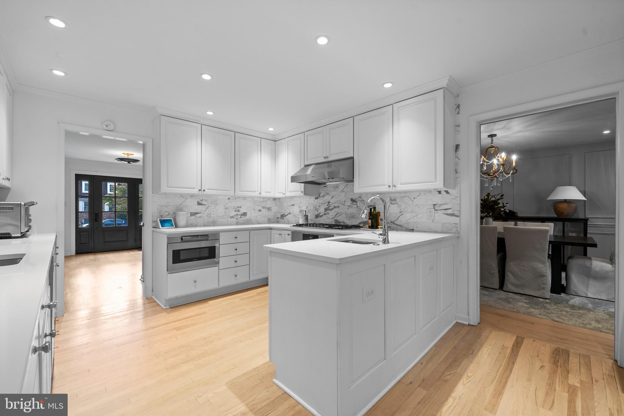 KINGS MANOR SCOTTS - Residential