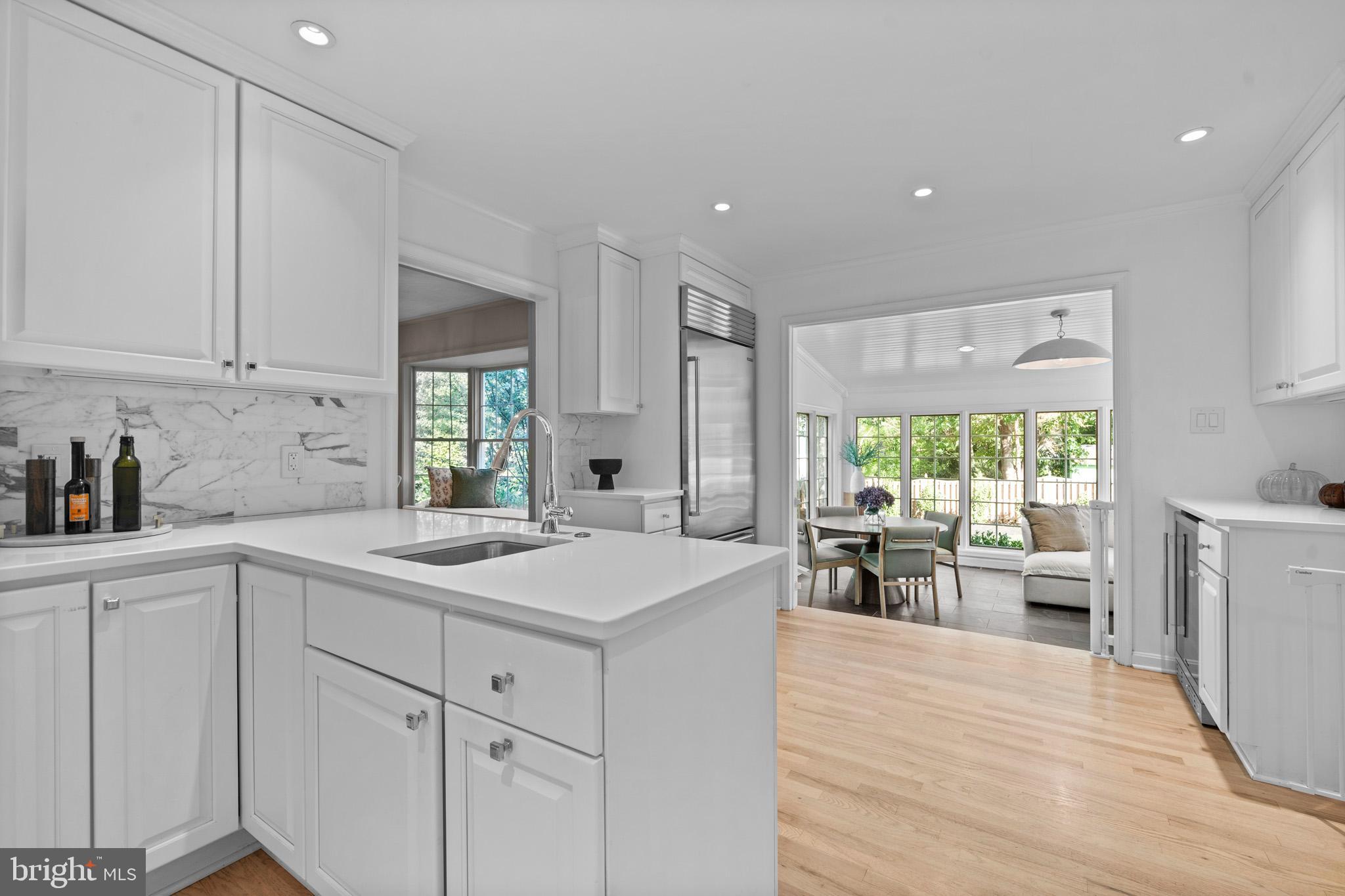 KINGS MANOR SCOTTS - Residential