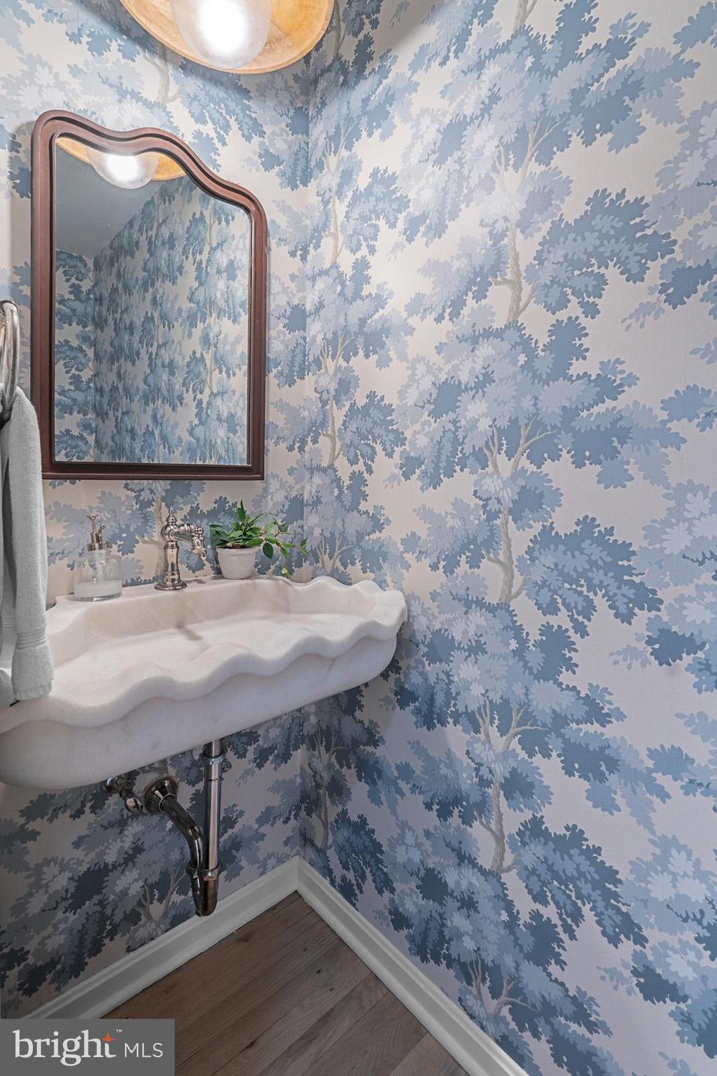 KINGS MANOR SCOTTS - Residential