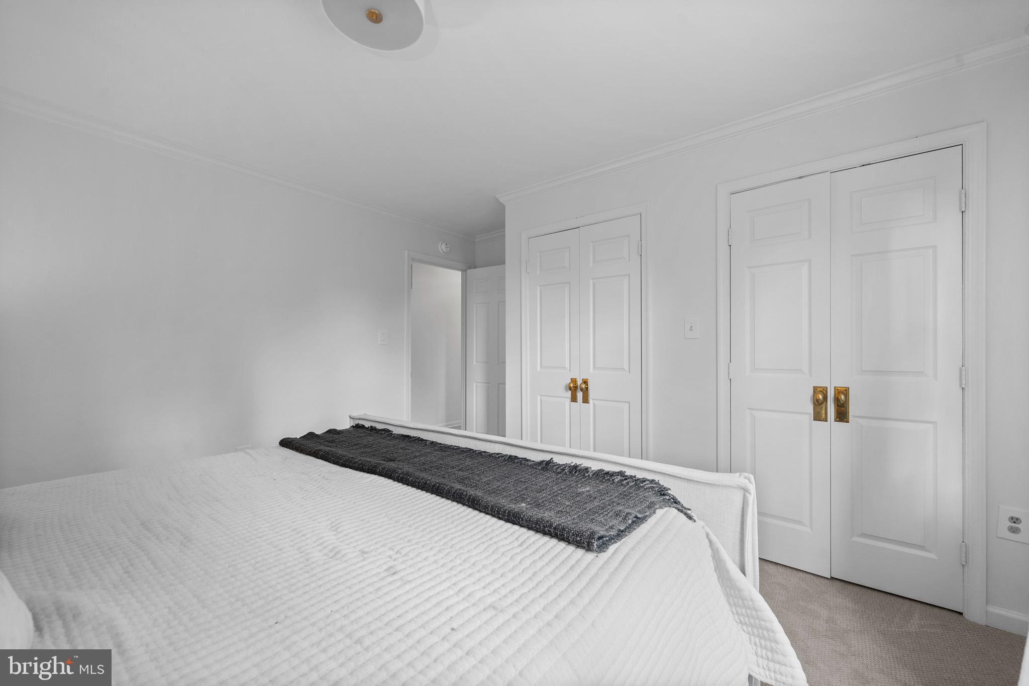 KINGS MANOR SCOTTS - Residential