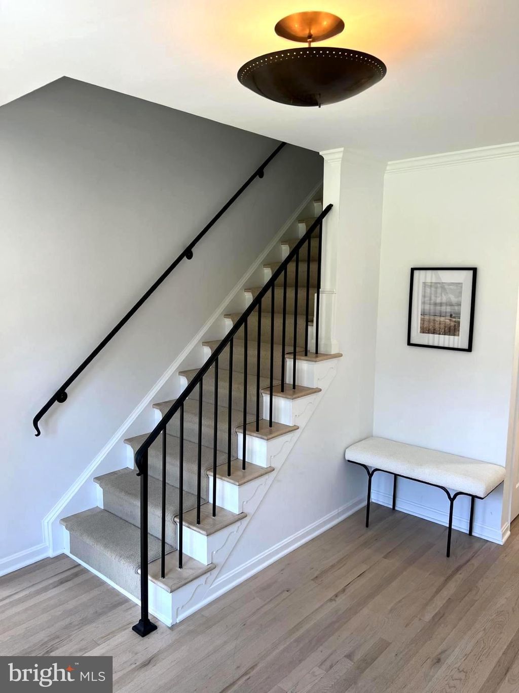 Photo of 1213 Pine Hill Road, MCLEAN, VA 22101 (MLS # VAFX2273110)