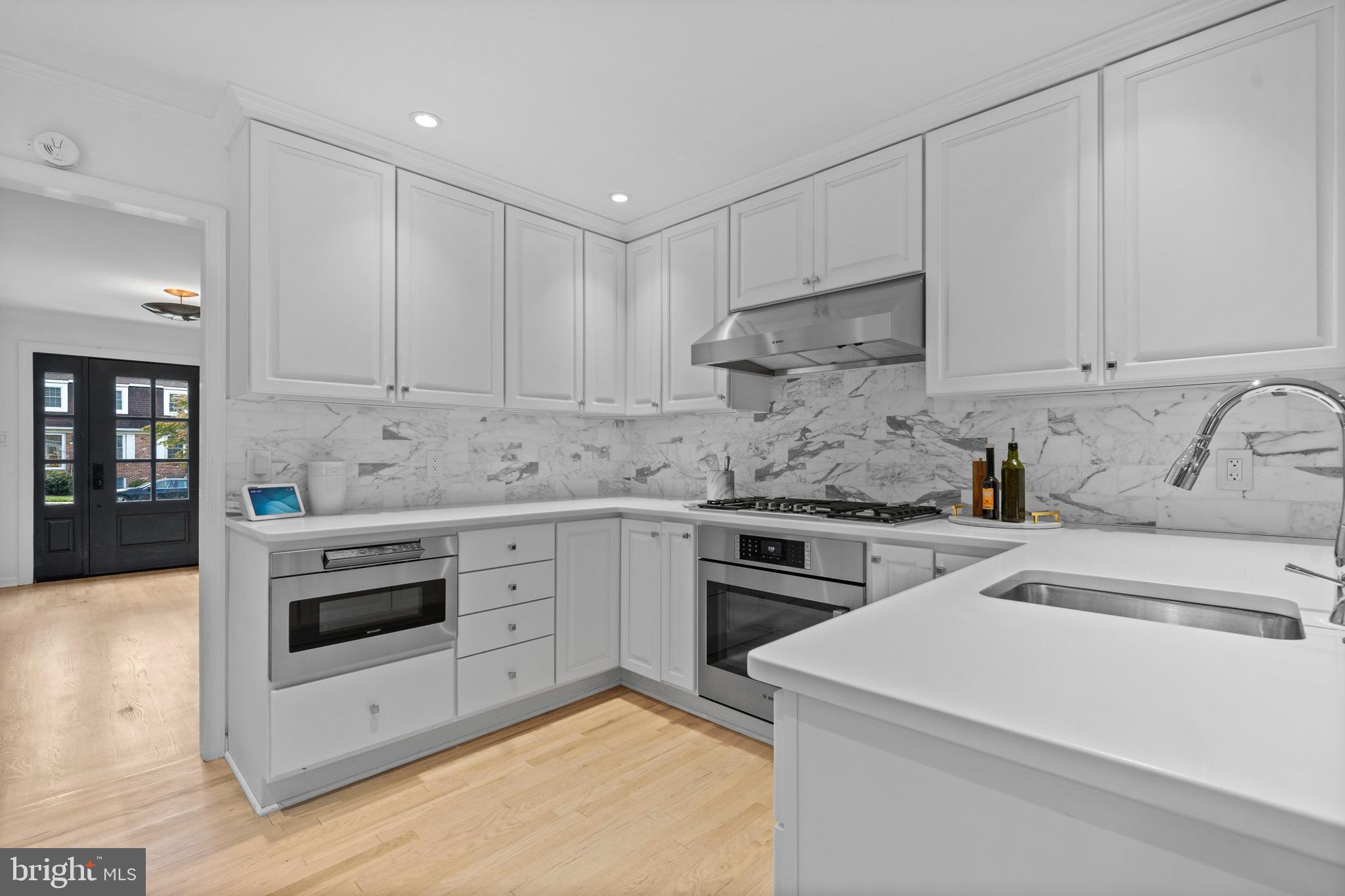 KINGS MANOR SCOTTS - Residential