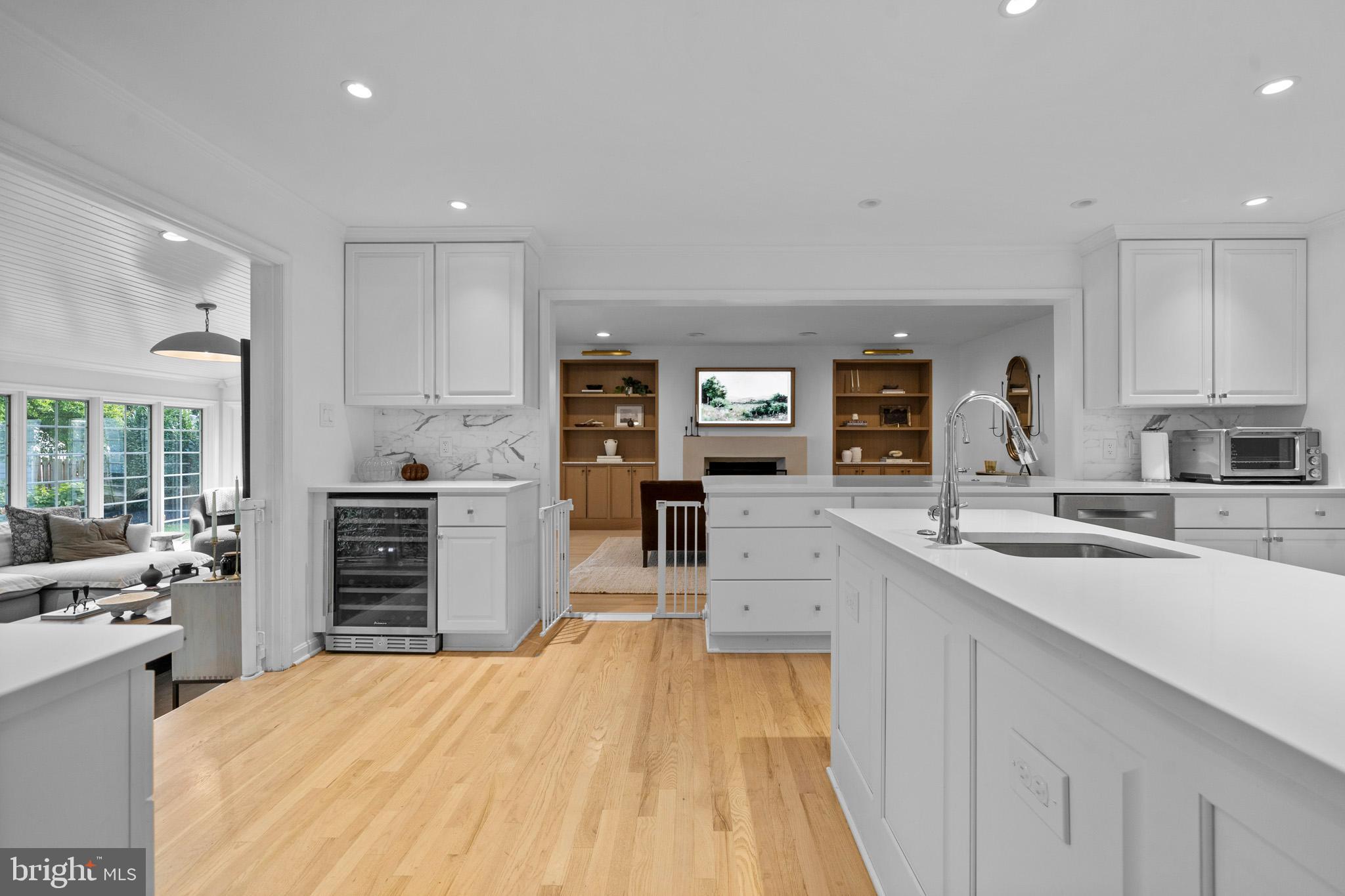 KINGS MANOR SCOTTS - Residential