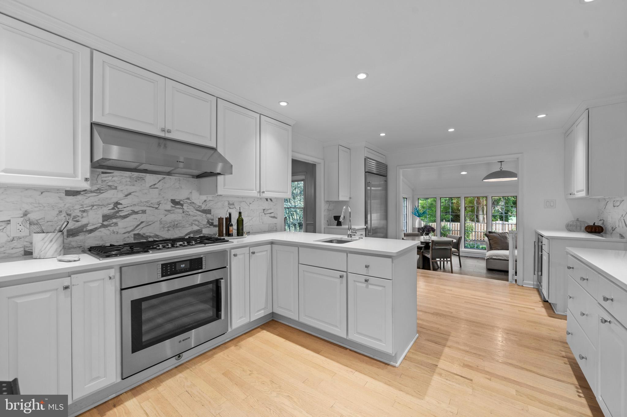 KINGS MANOR SCOTTS - Residential