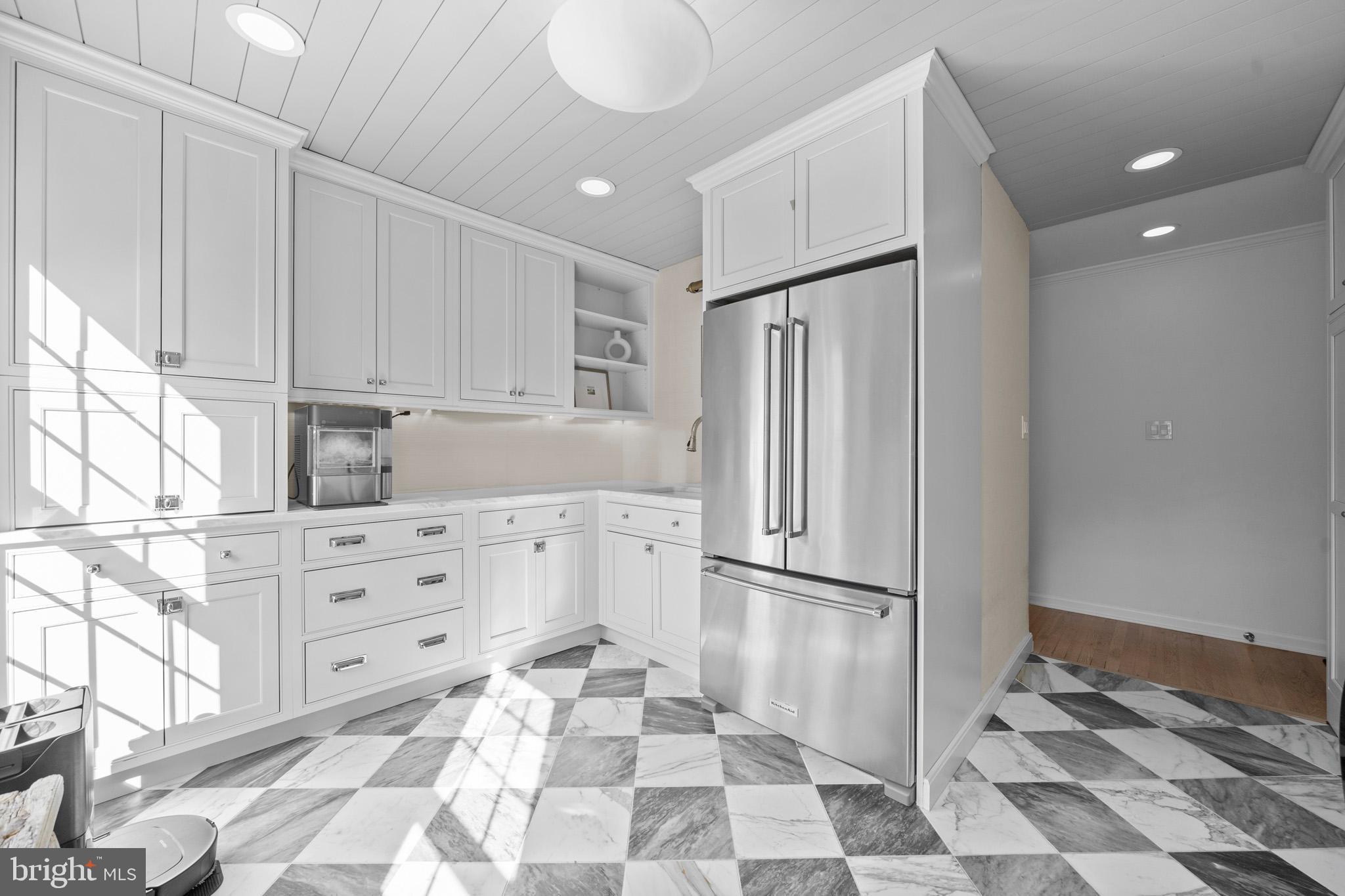 KINGS MANOR SCOTTS - Residential