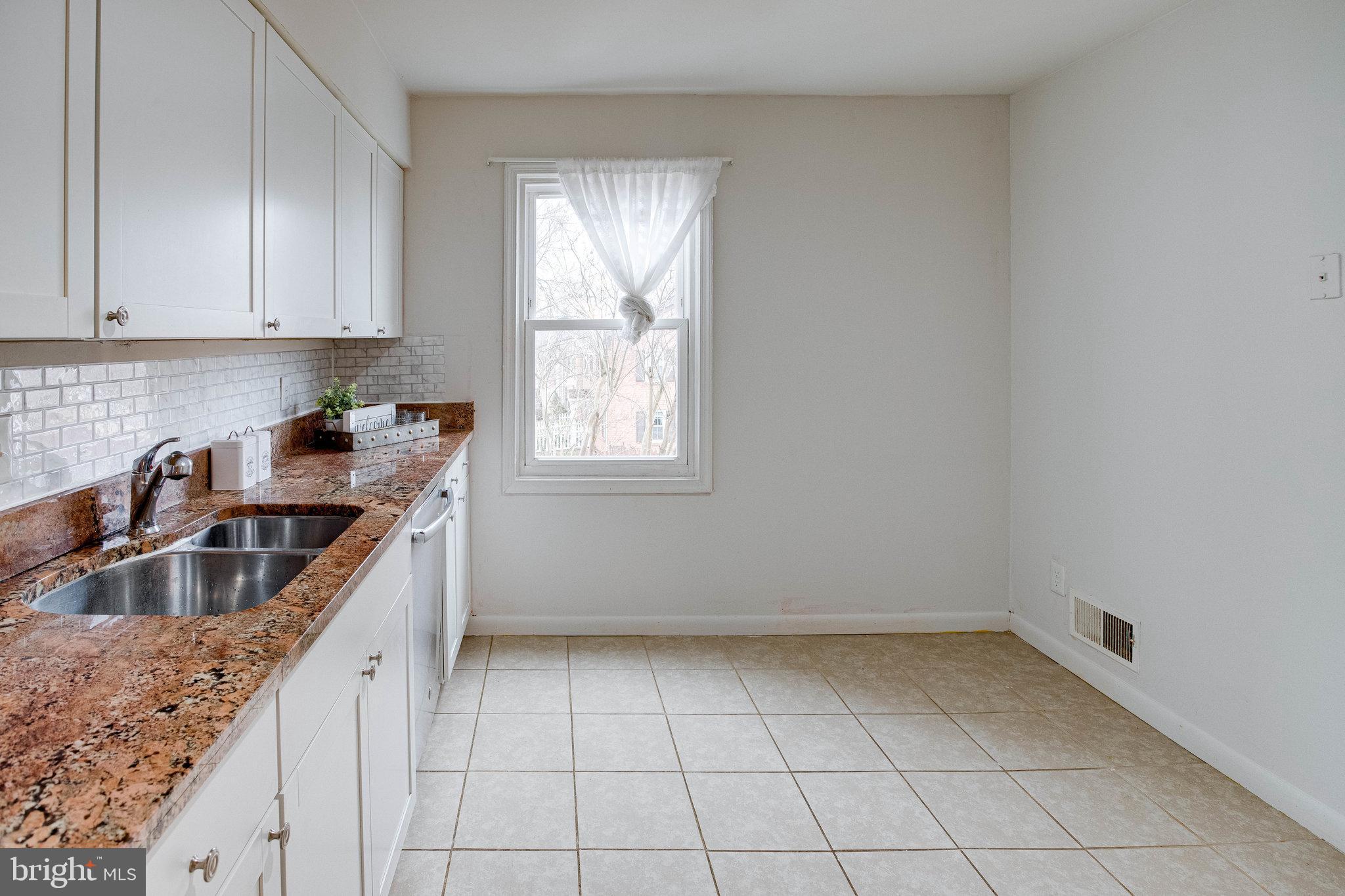 GEORGETOWN VILLAGE - Residential