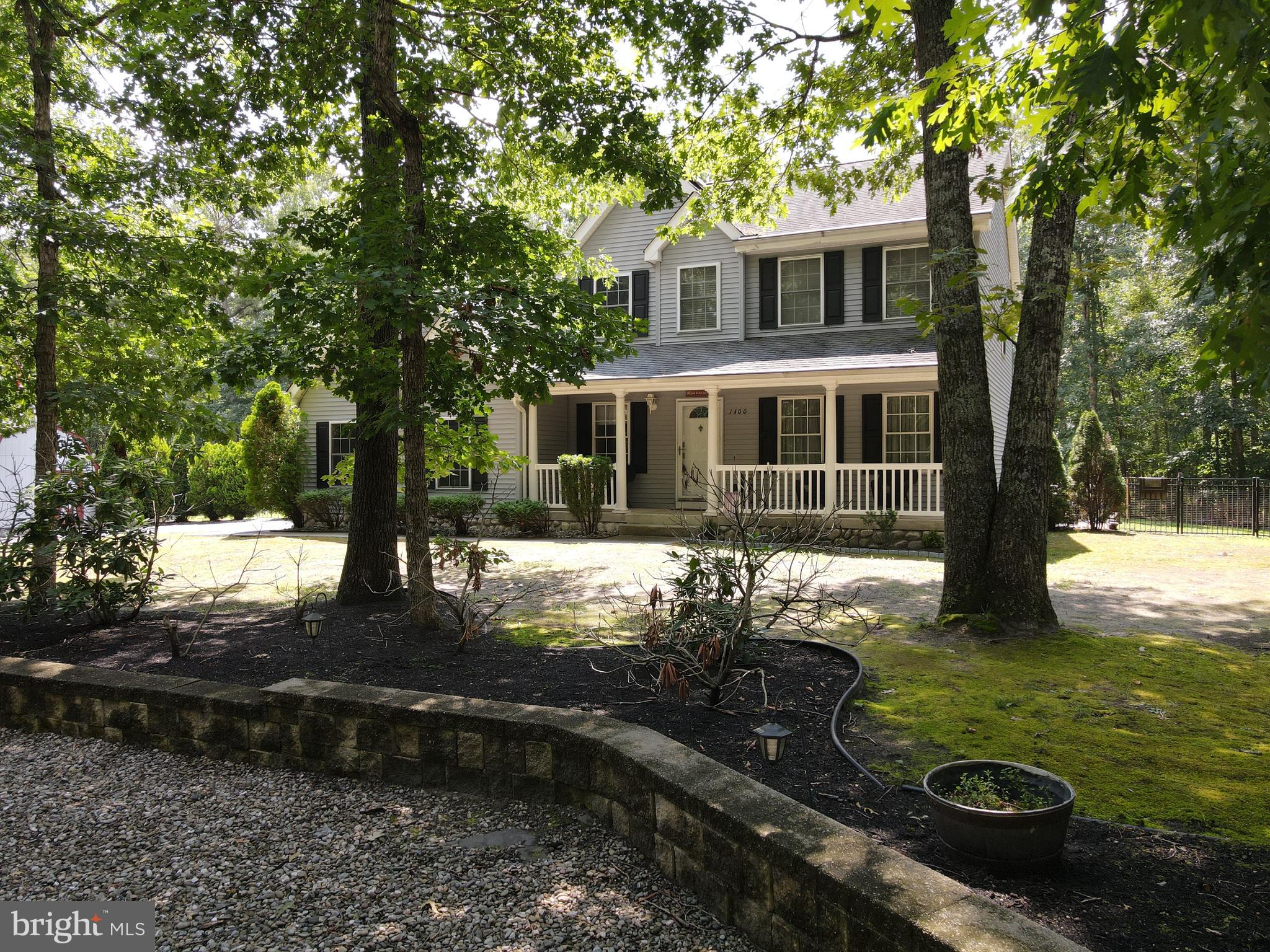 1400 STRAWBERRY ST.