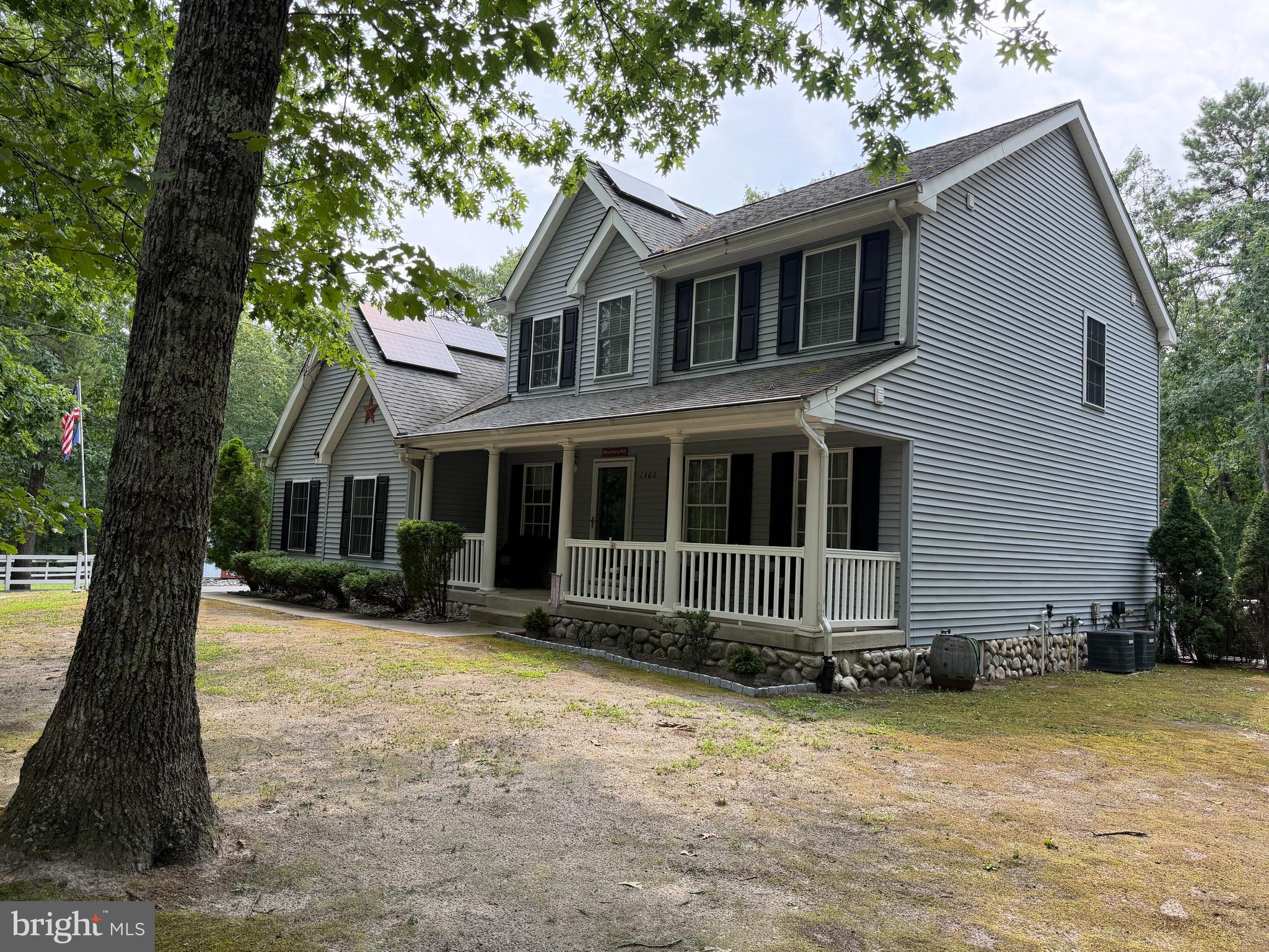 1400 STRAWBERRY ST.
