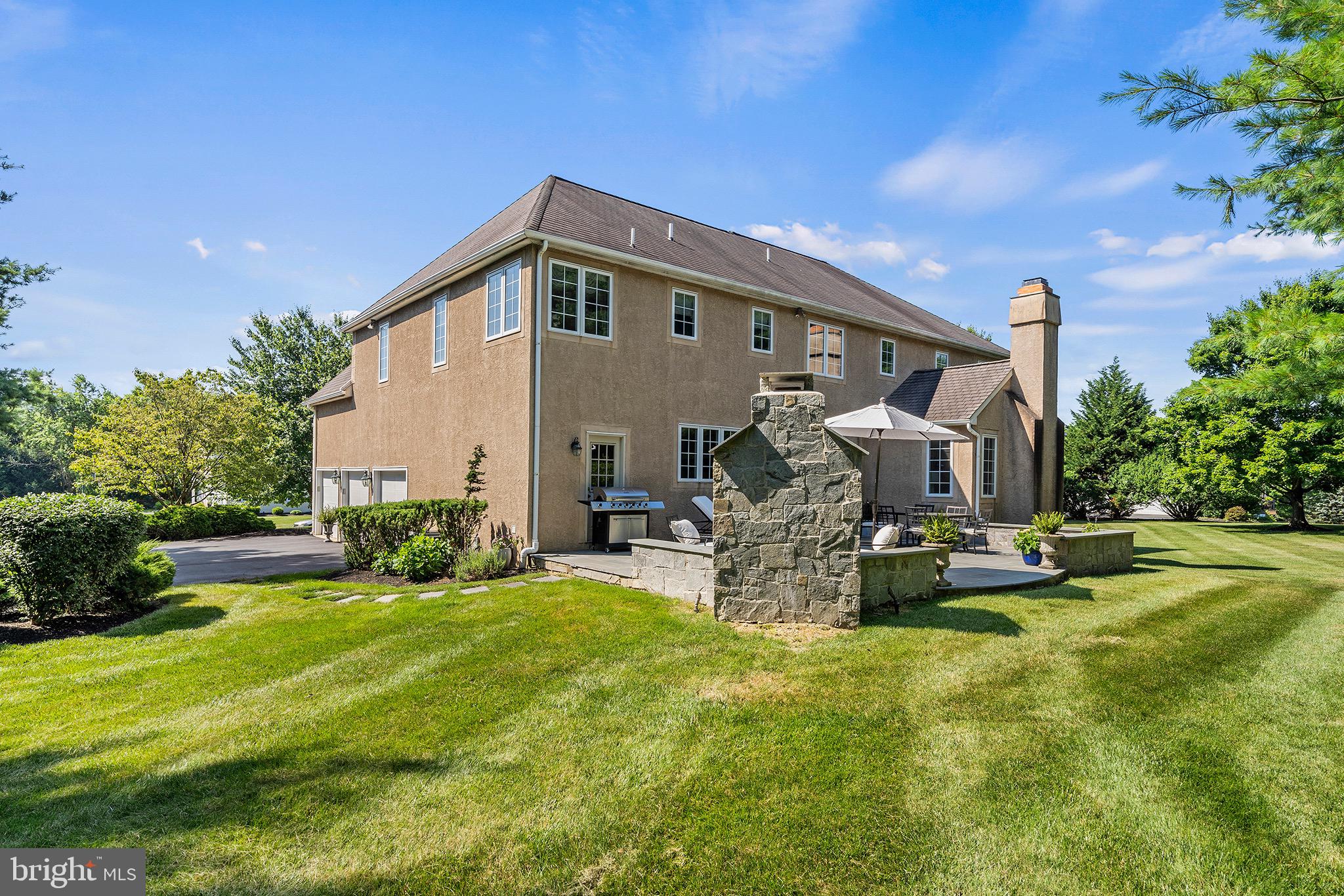 COUNTRYVIEW - Residential