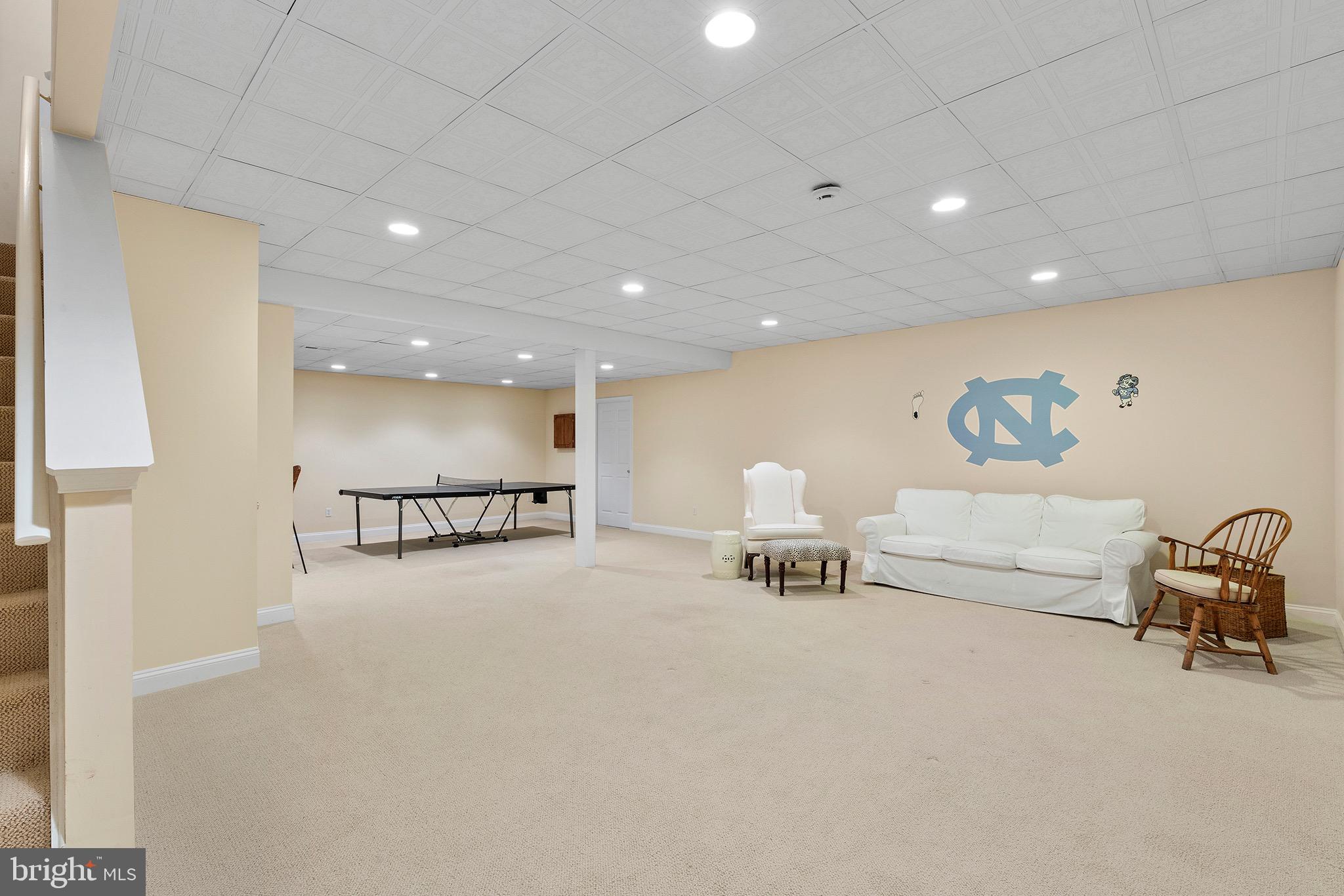 COUNTRYVIEW - Residential