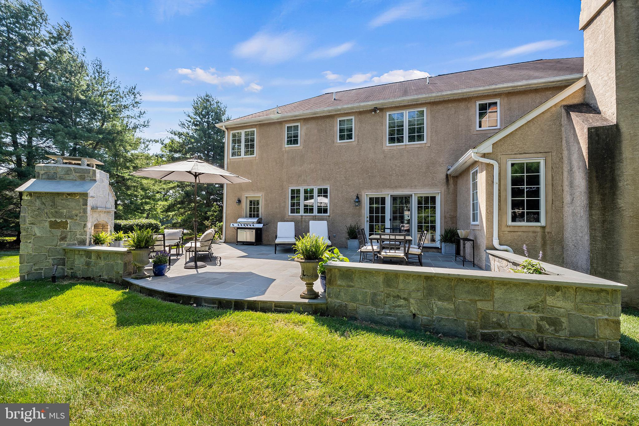 COUNTRYVIEW - Residential