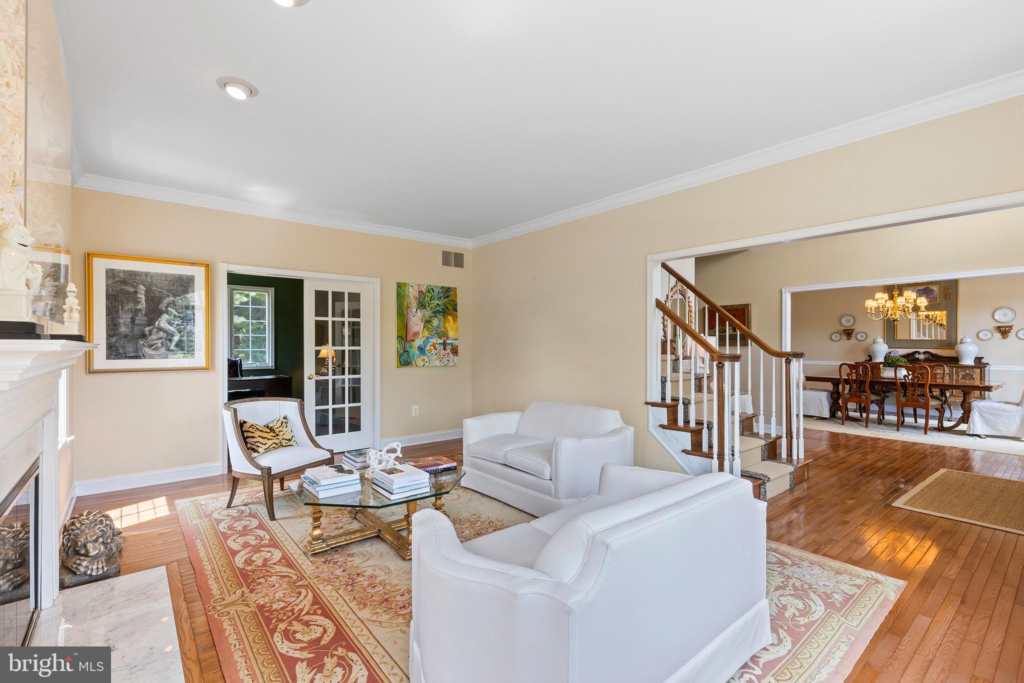 COUNTRYVIEW - Residential