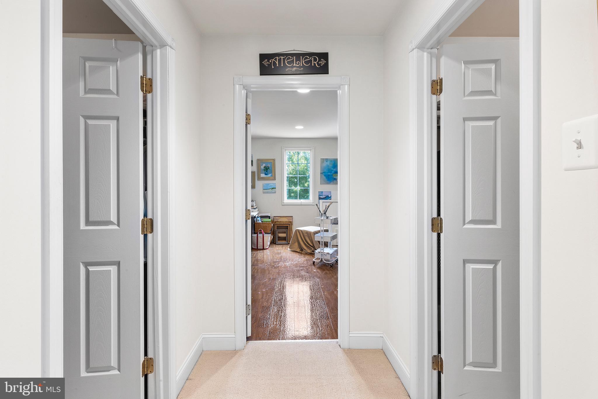 COUNTRYVIEW - Residential