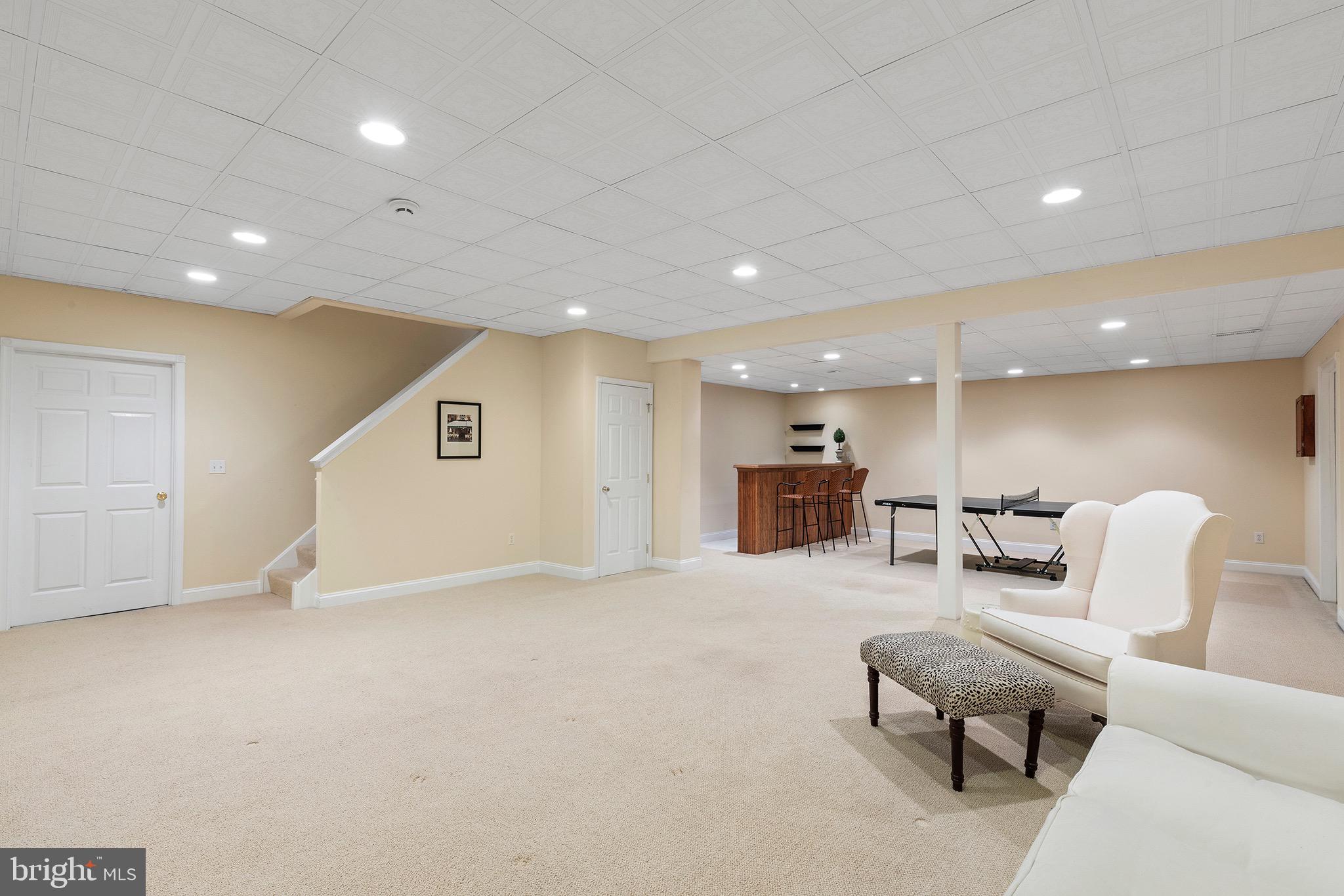 COUNTRYVIEW - Residential