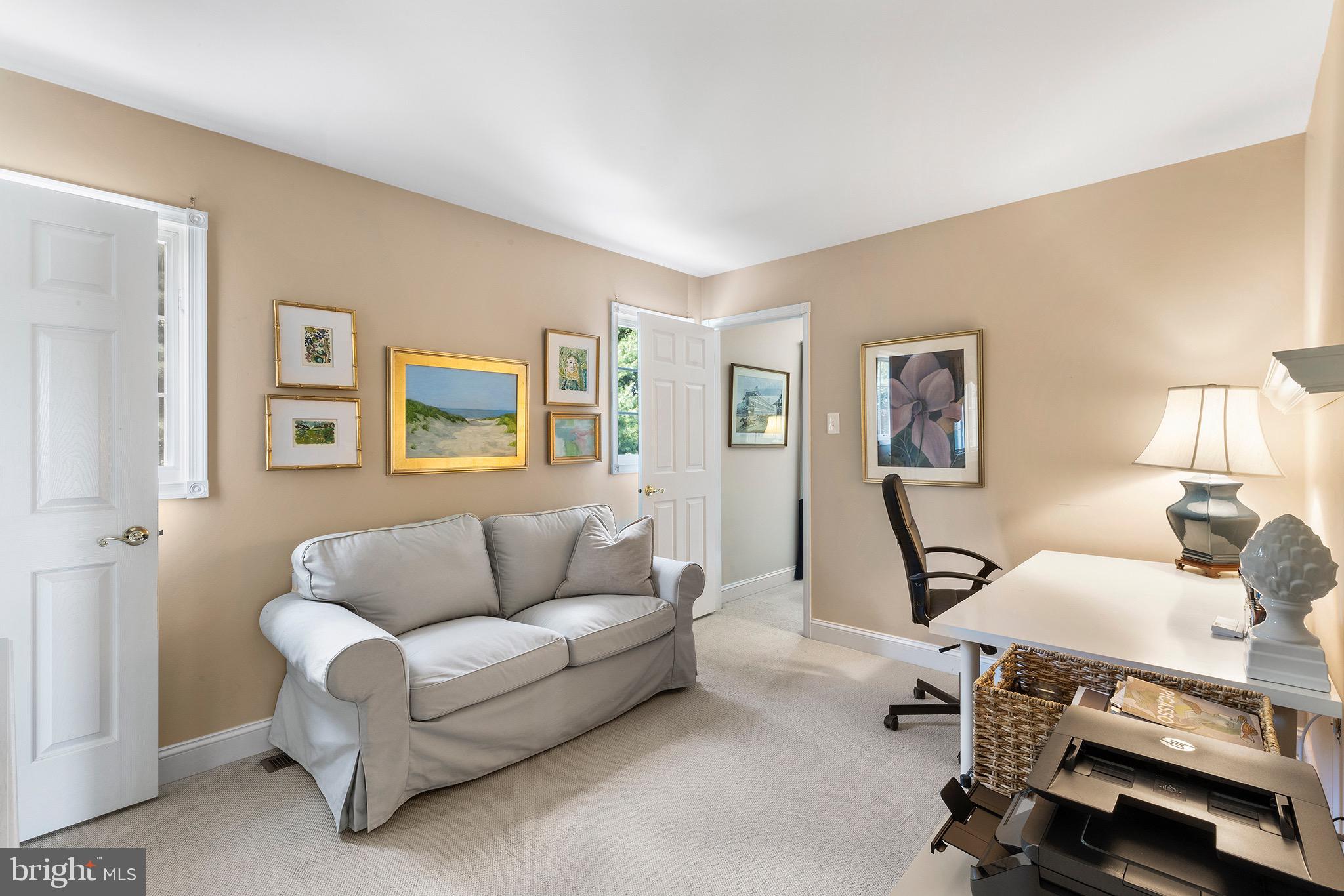 COUNTRYVIEW - Residential