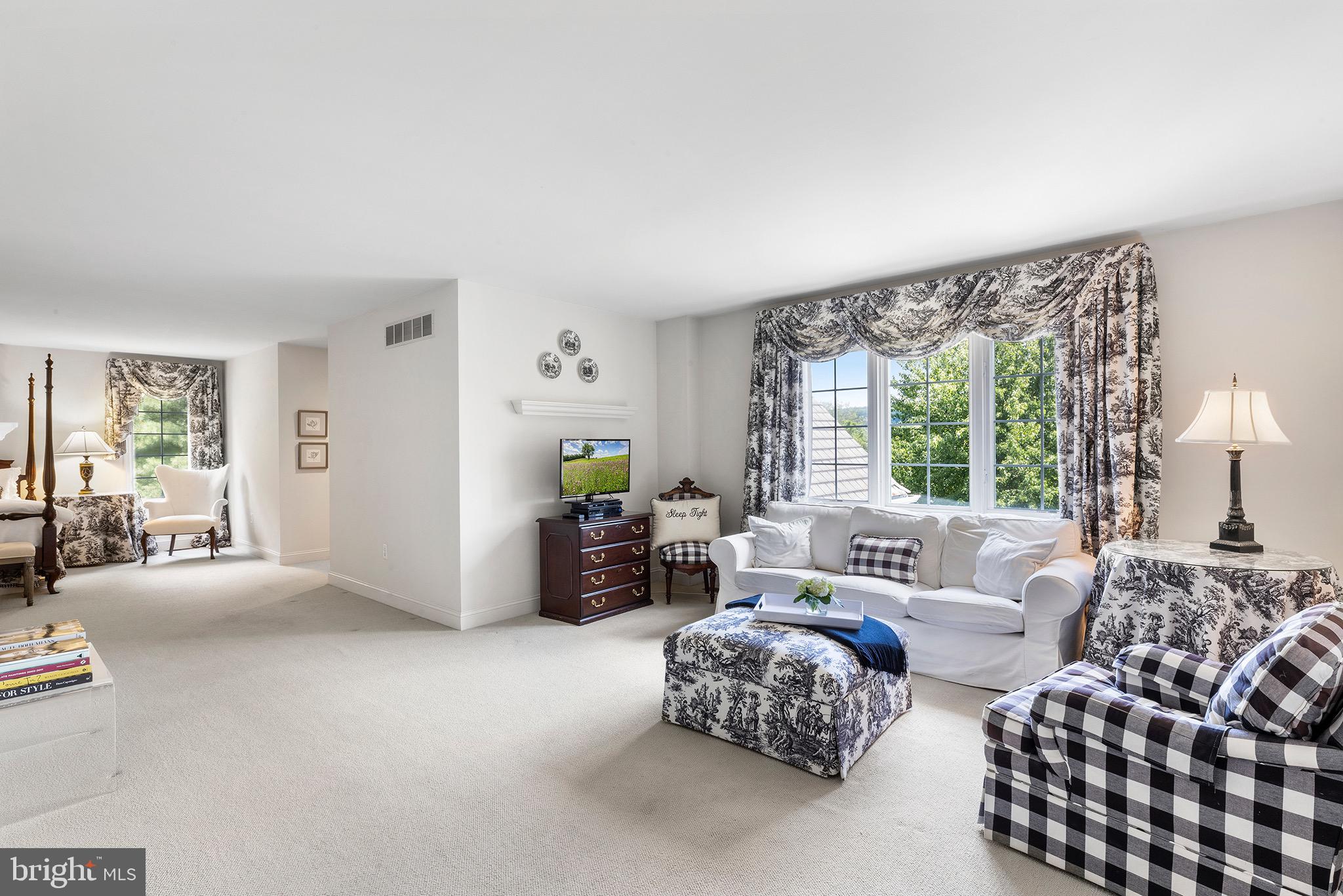 COUNTRYVIEW - Residential