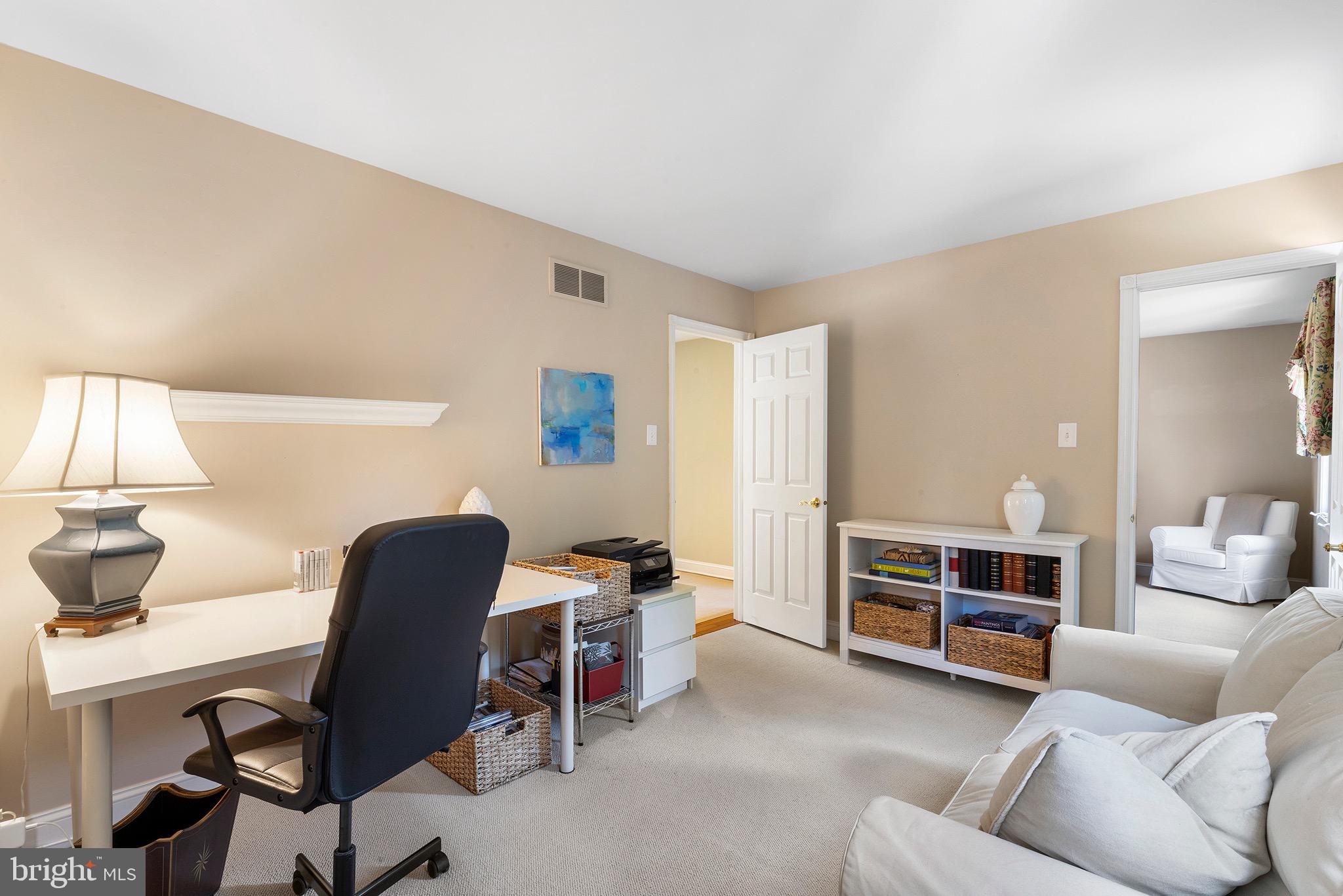 COUNTRYVIEW - Residential