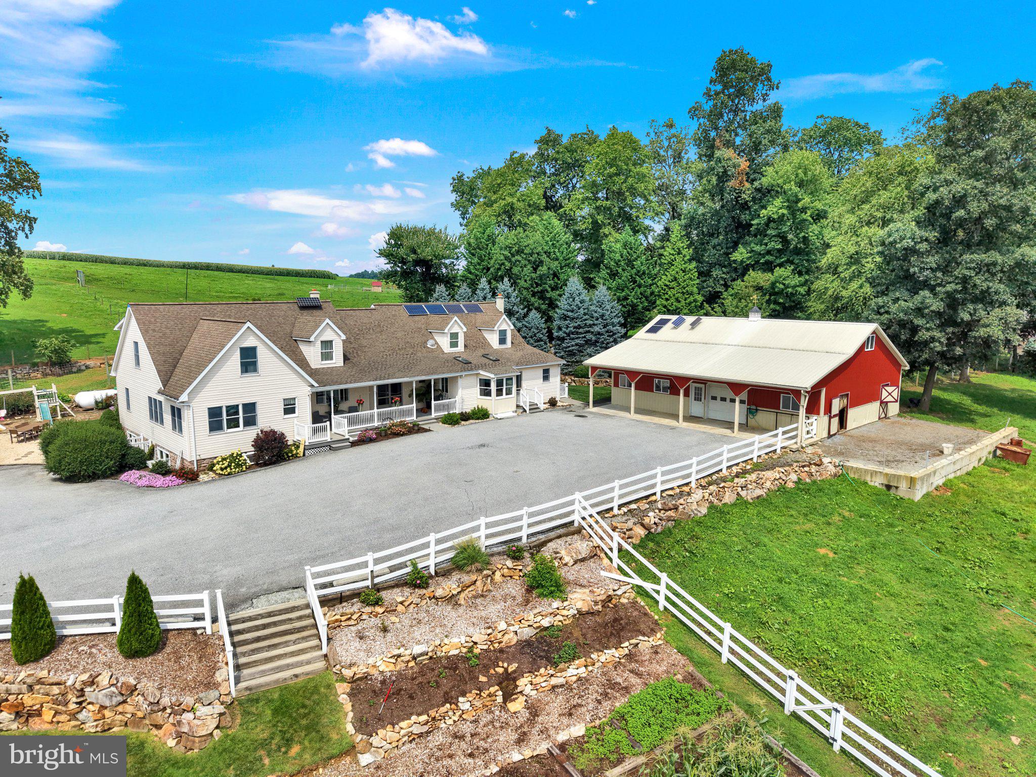 942 VALLEY ROAD